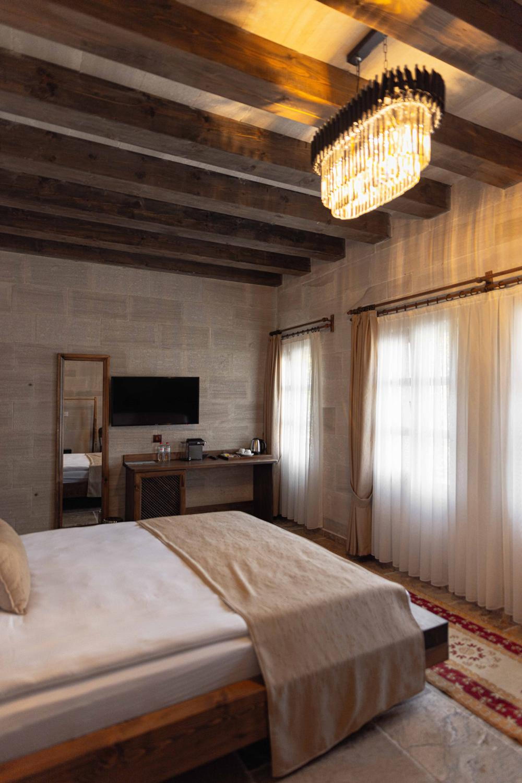 Noah's Ark Cave Hotel - Image 32