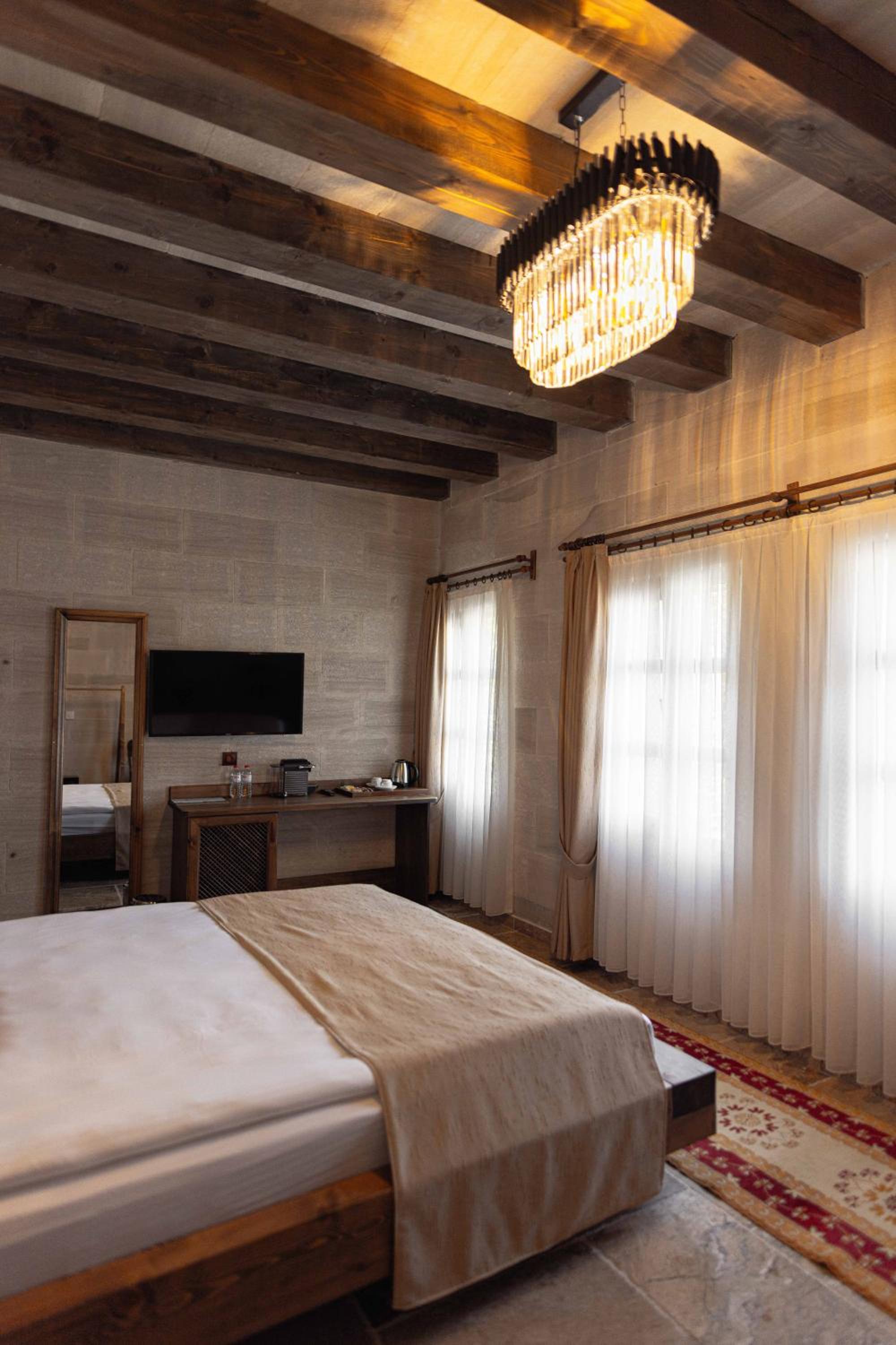 Noah's Ark Cave Hotel - Image 31