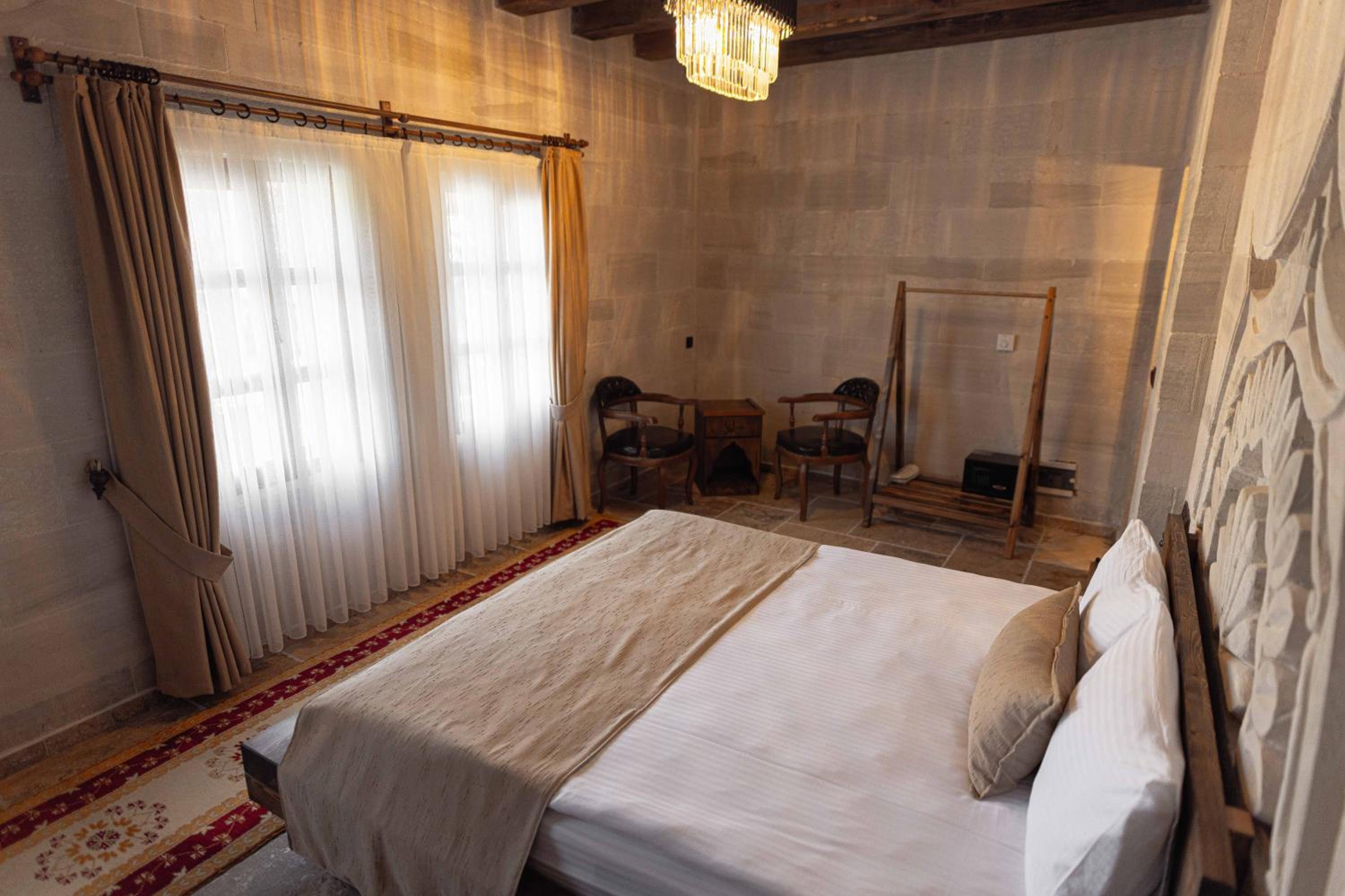 Noah's Ark Cave Hotel - Image 40