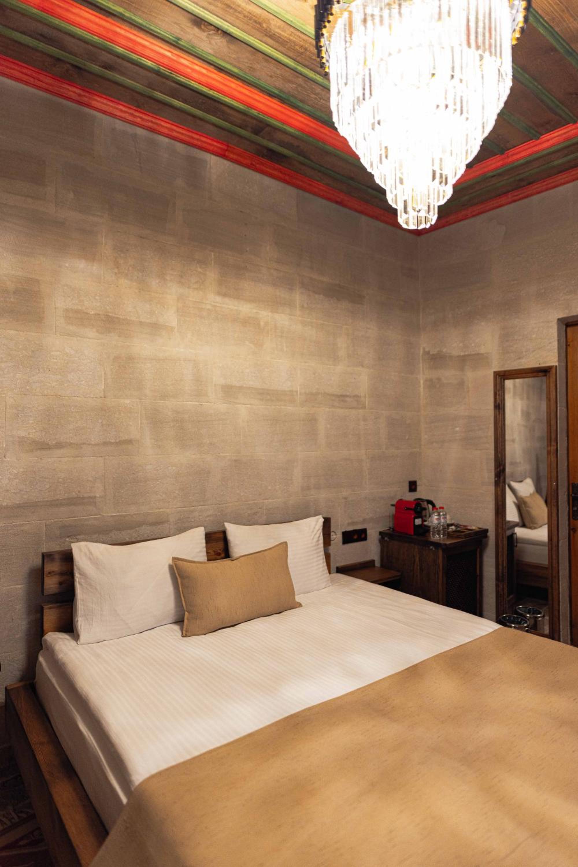 Noah's Ark Cave Hotel - Image 122