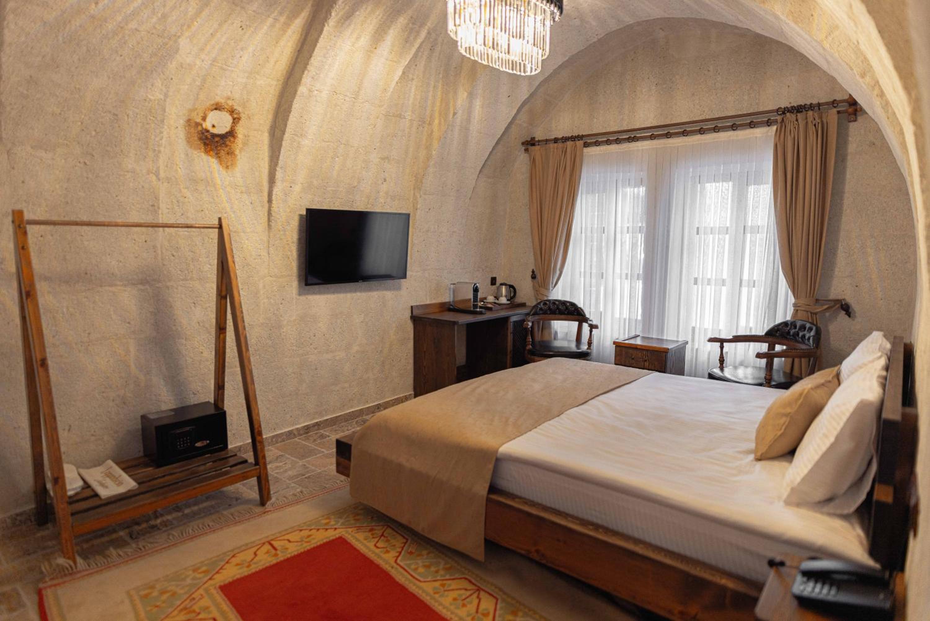 Noah's Ark Cave Hotel - Image 41