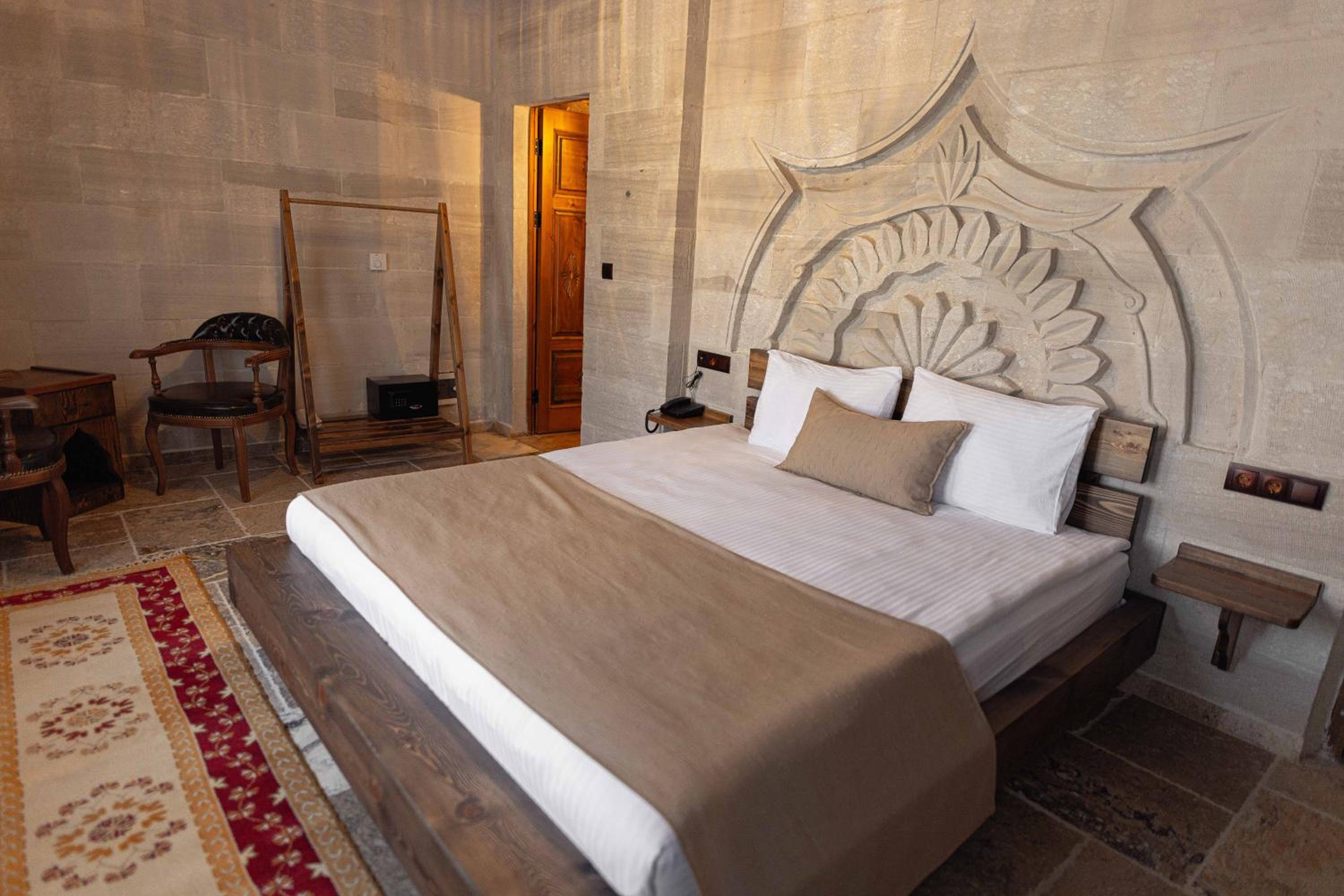 Noah's Ark Cave Hotel - Image 43