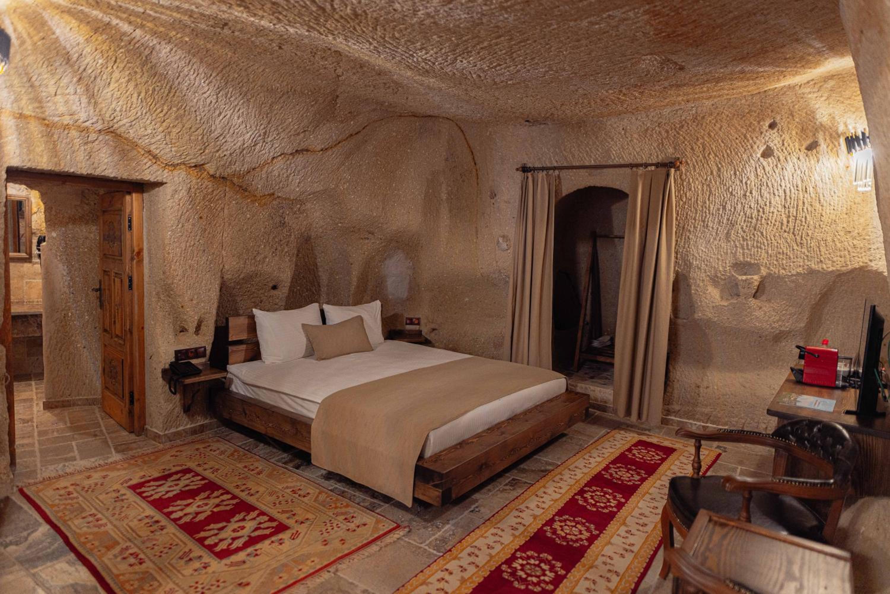 Noah's Ark Cave Hotel - Image 217