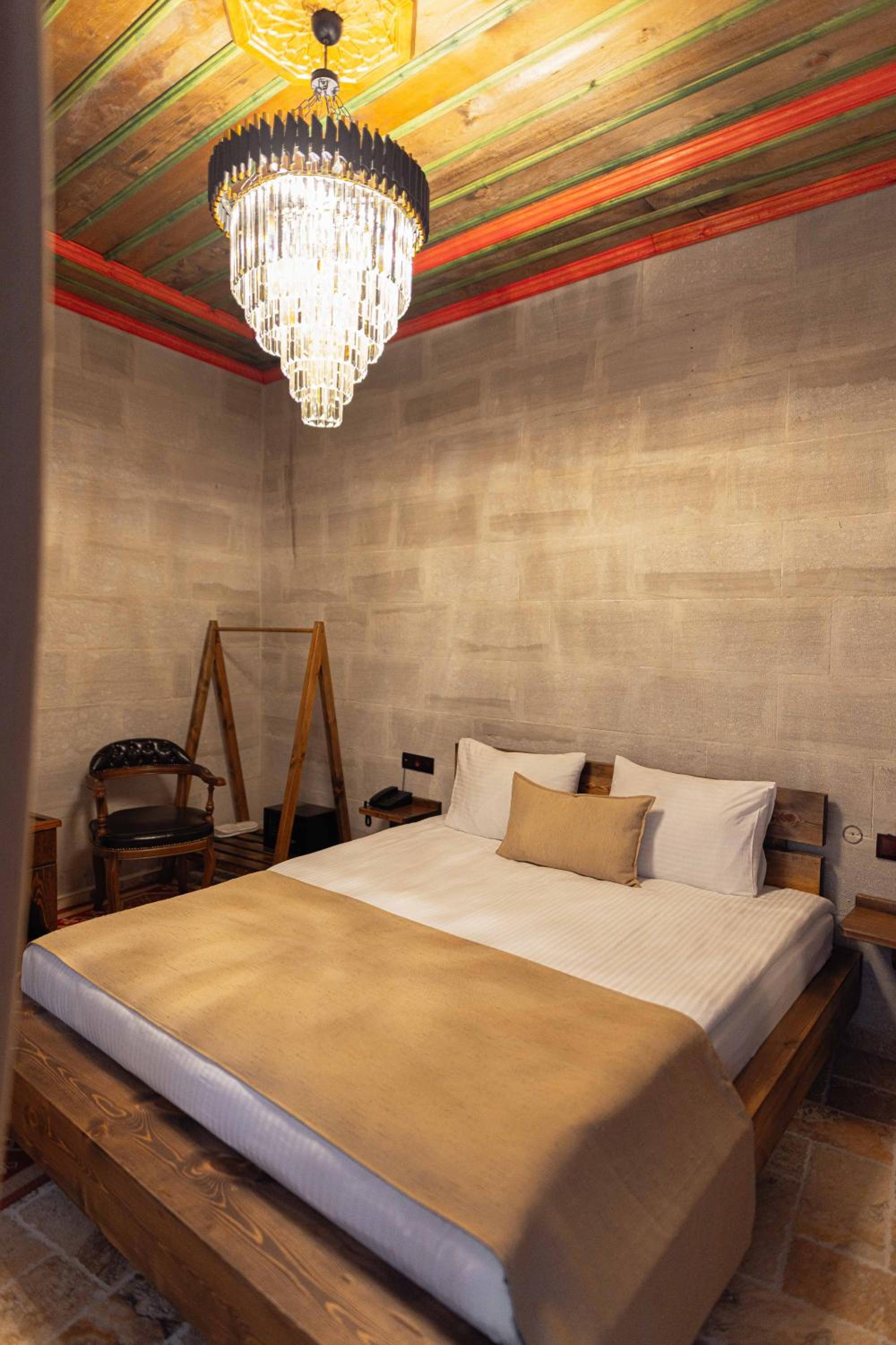 Noah's Ark Cave Hotel - Image 76