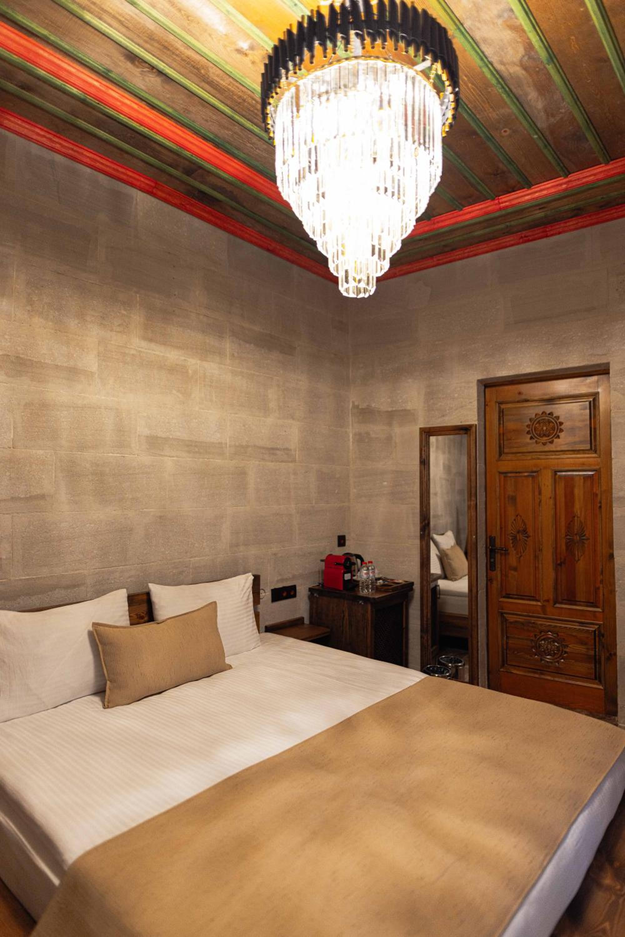 Noah's Ark Cave Hotel - Image 209