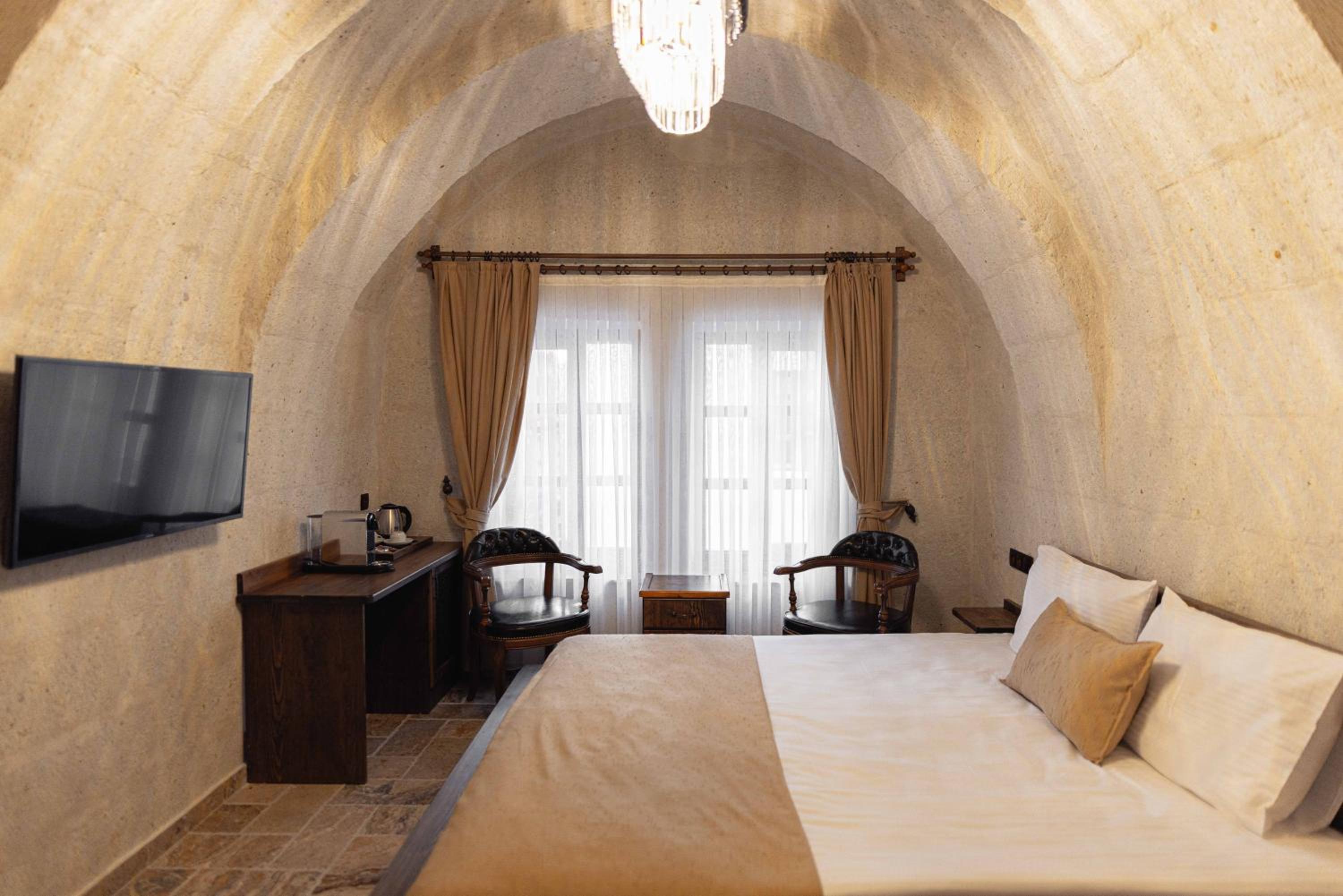 Noah's Ark Cave Hotel - Image 211