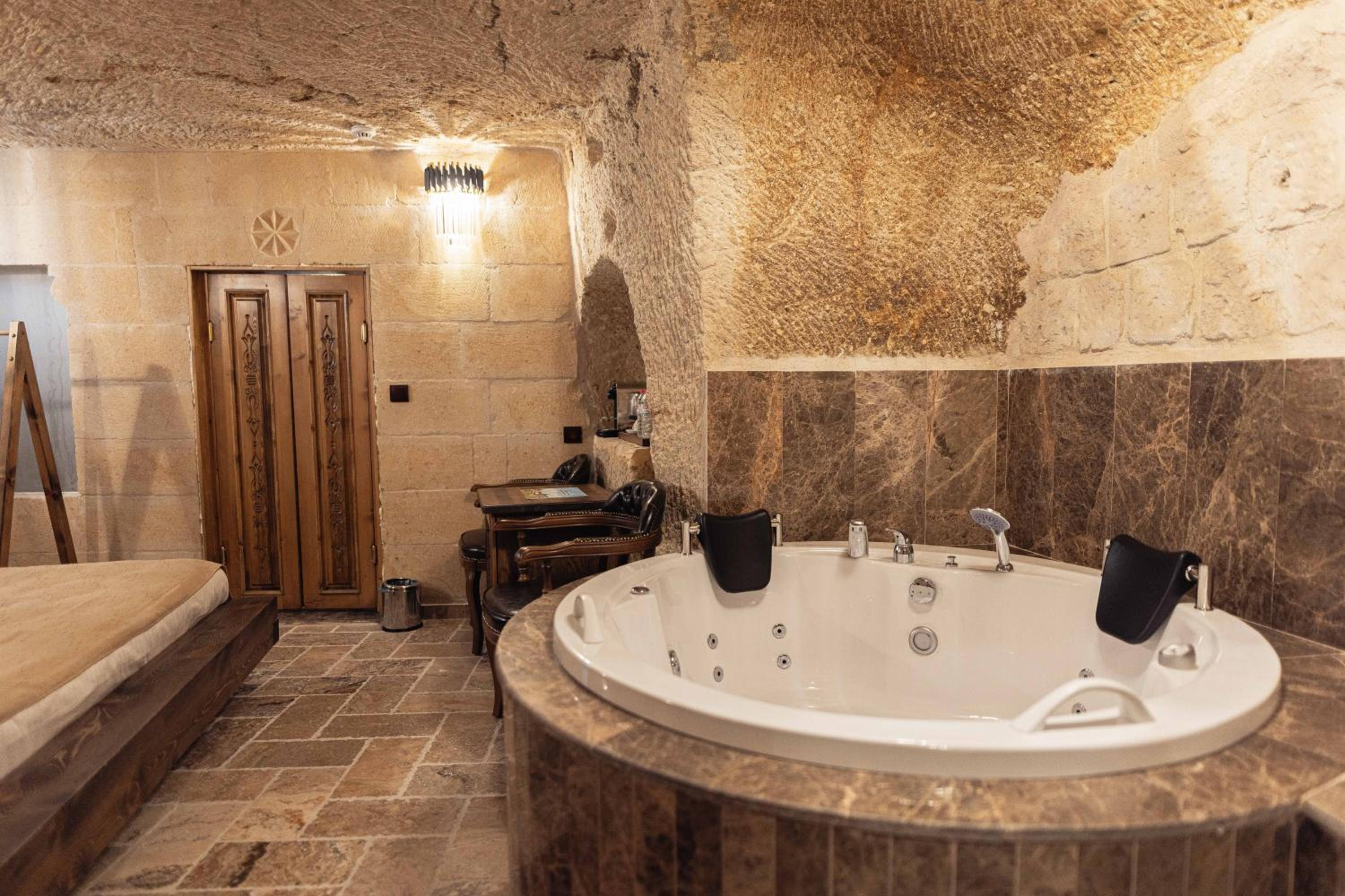 Noah's Ark Cave Hotel - Image 228