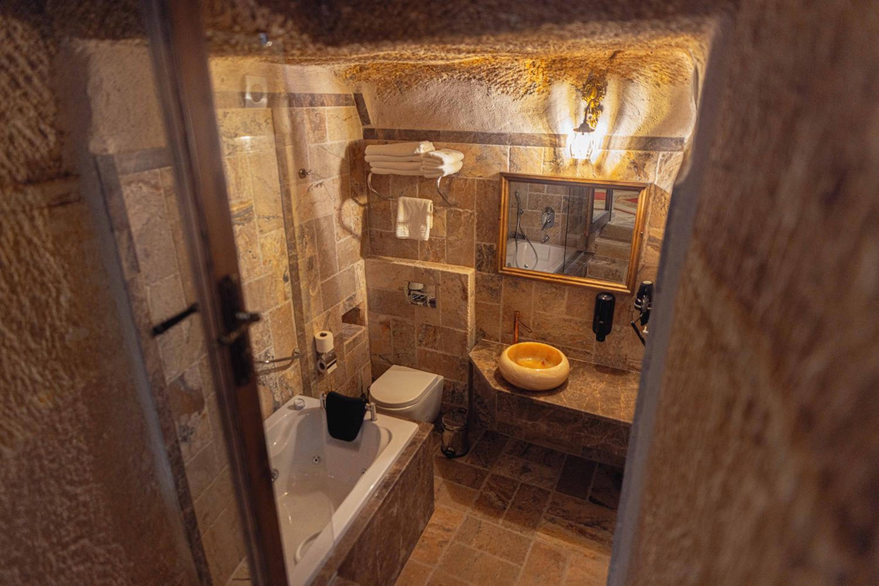 Noah's Ark Cave Hotel - Image 81