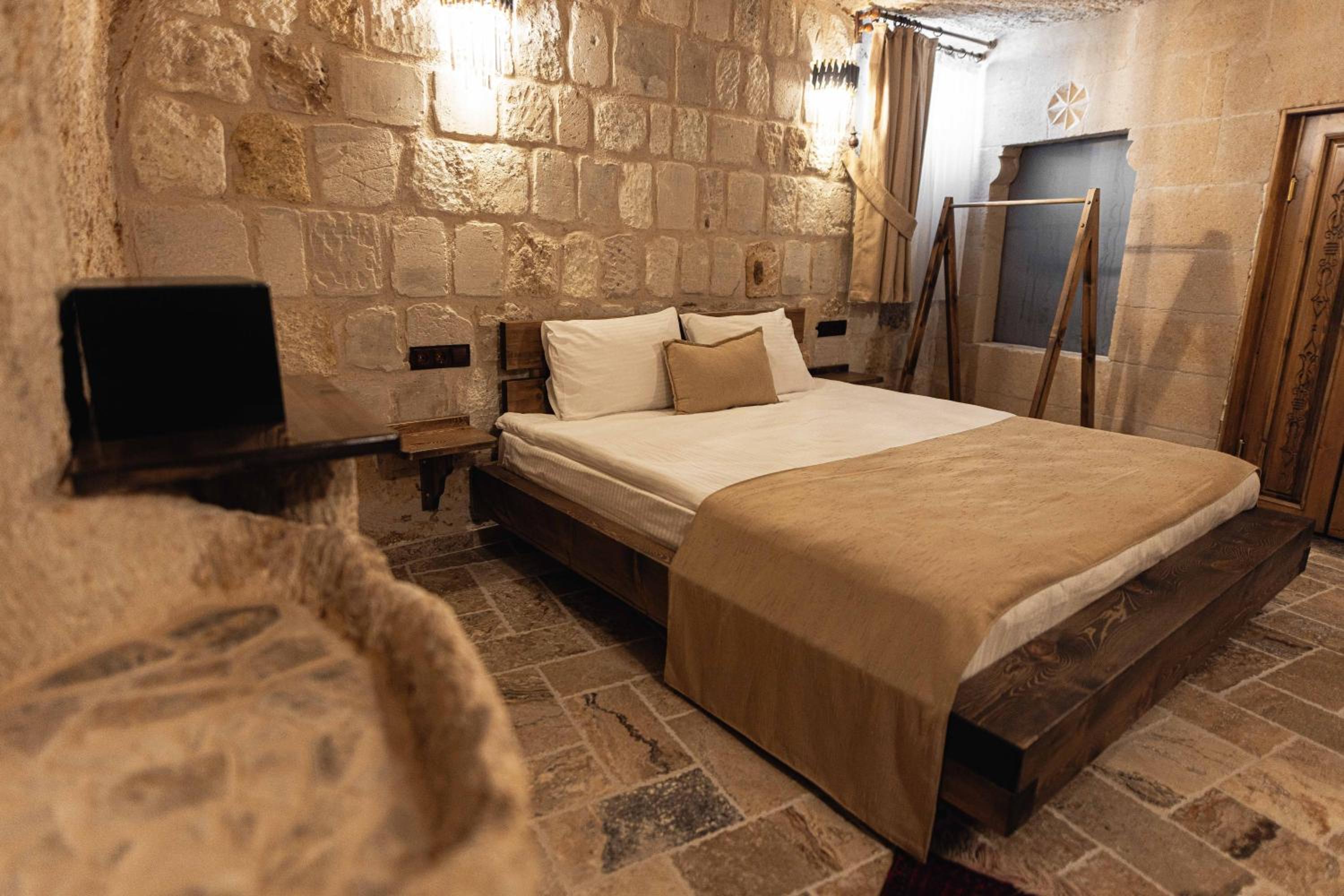 Noah's Ark Cave Hotel - Image 117