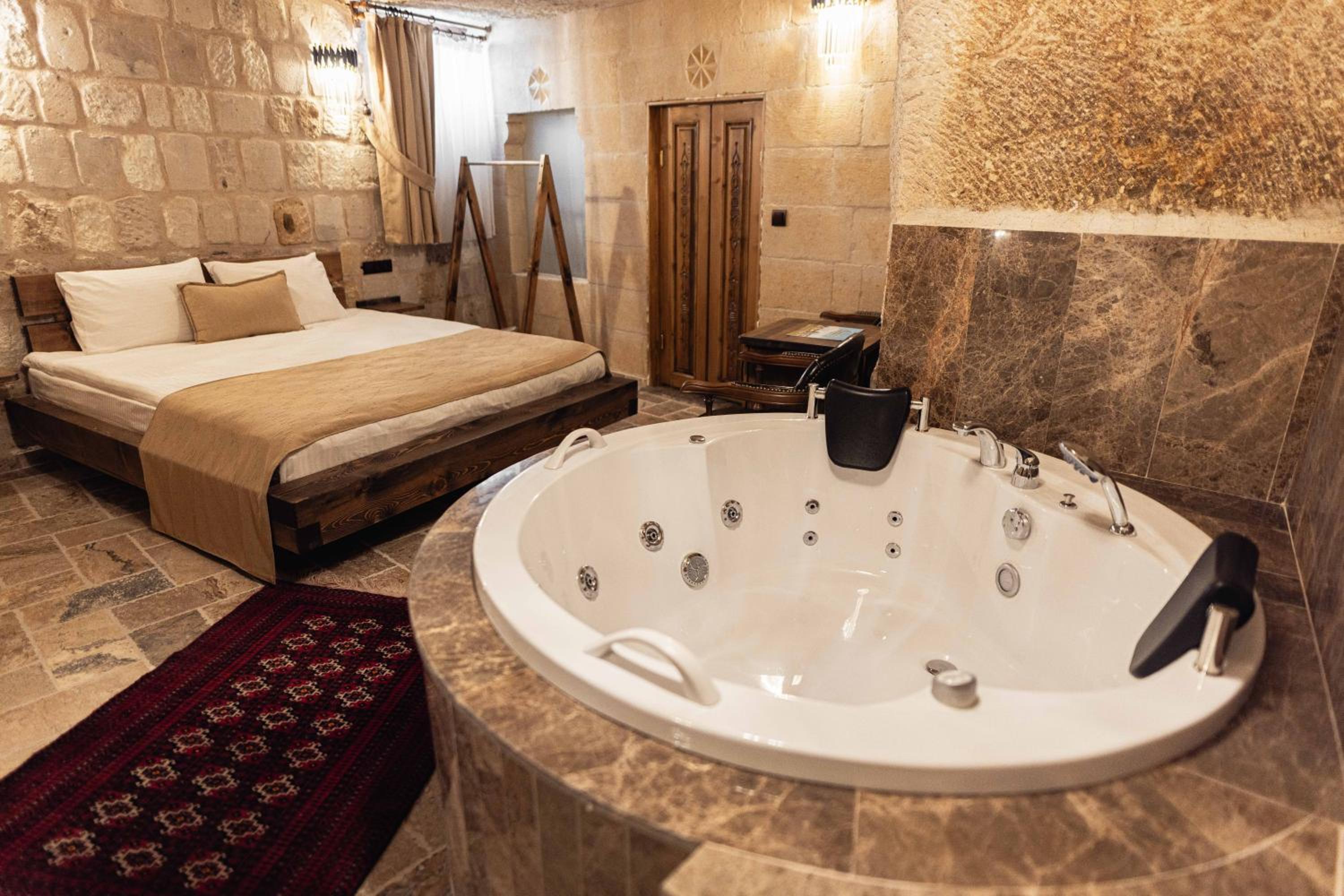 Noah's Ark Cave Hotel - Image 139