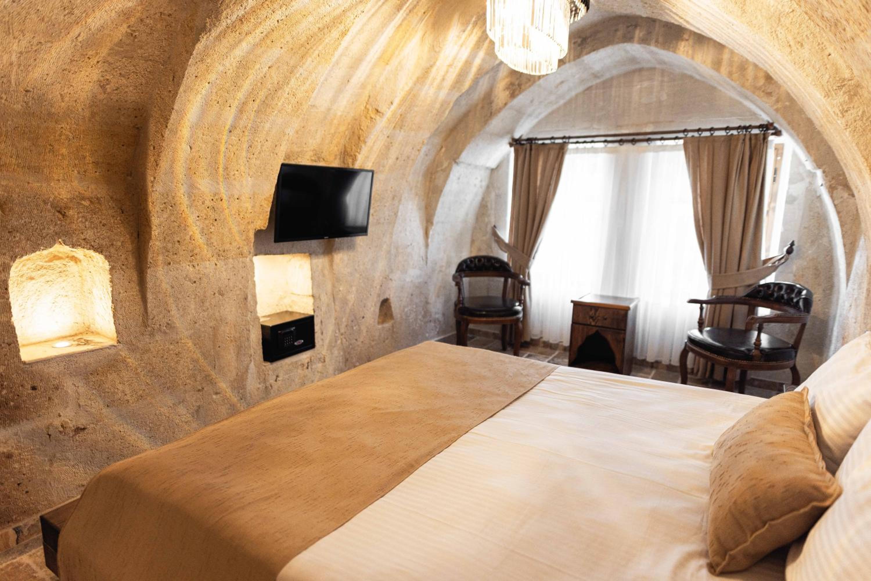 Noah's Ark Cave Hotel - Image 102