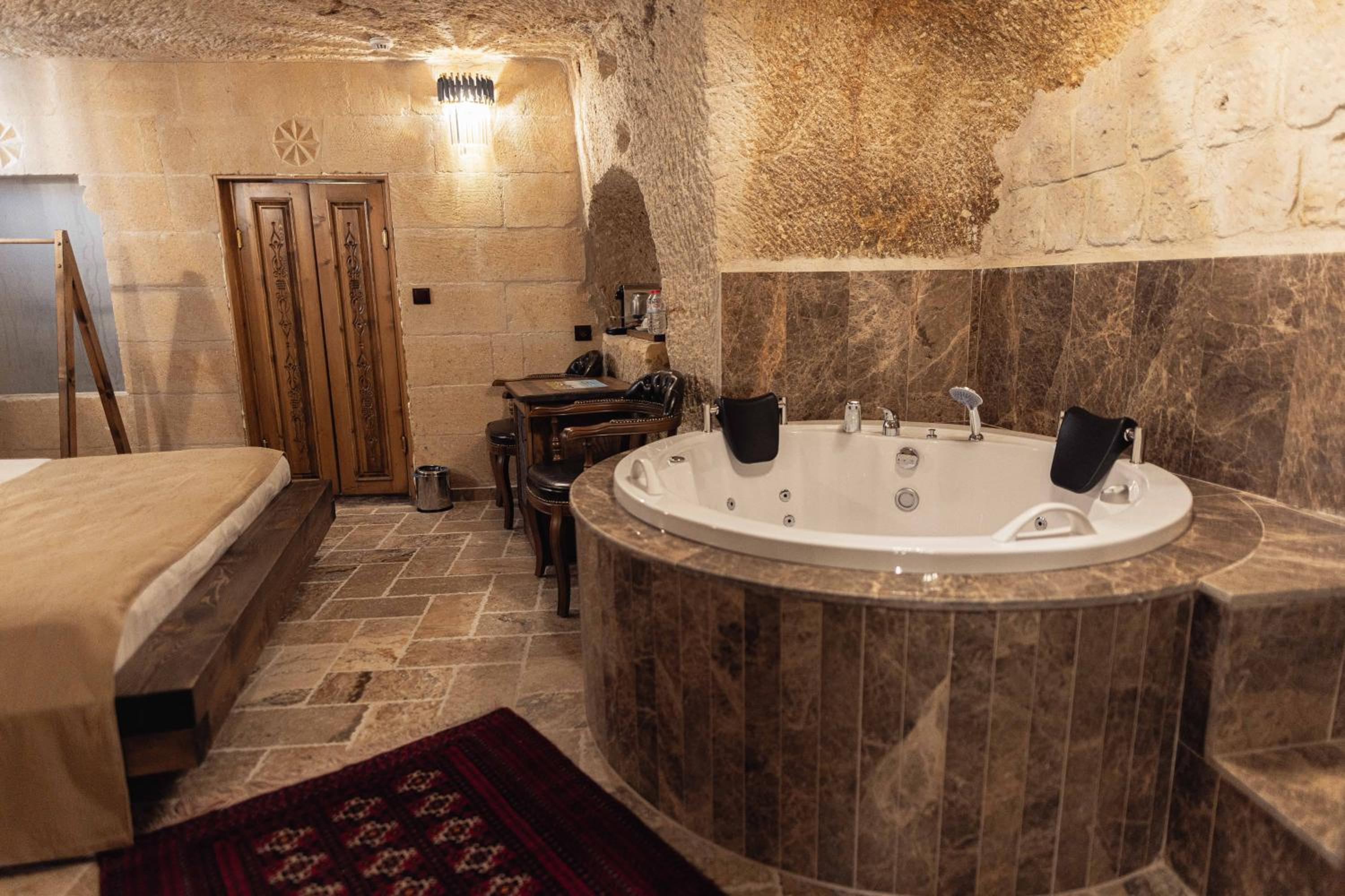 Noah's Ark Cave Hotel - Image 281