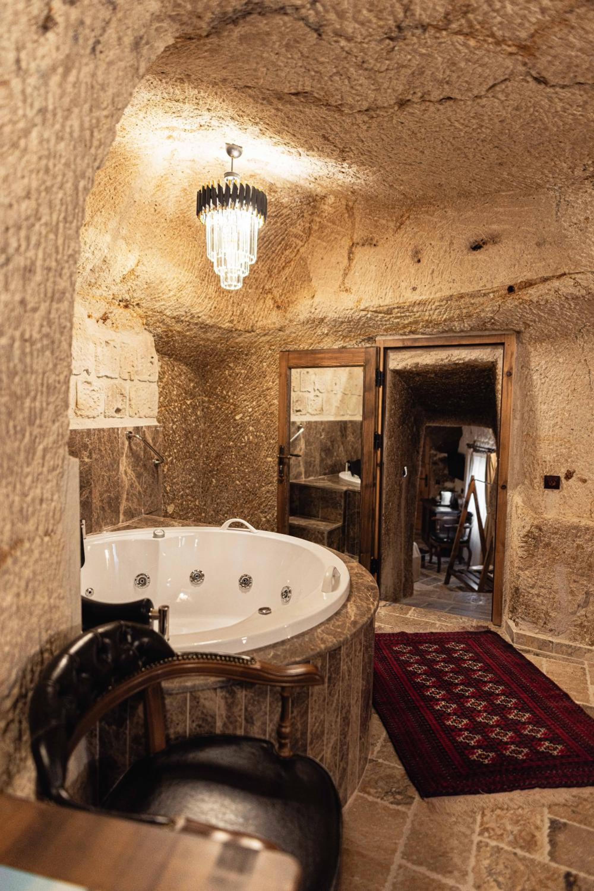 Noah's Ark Cave Hotel - Image 285