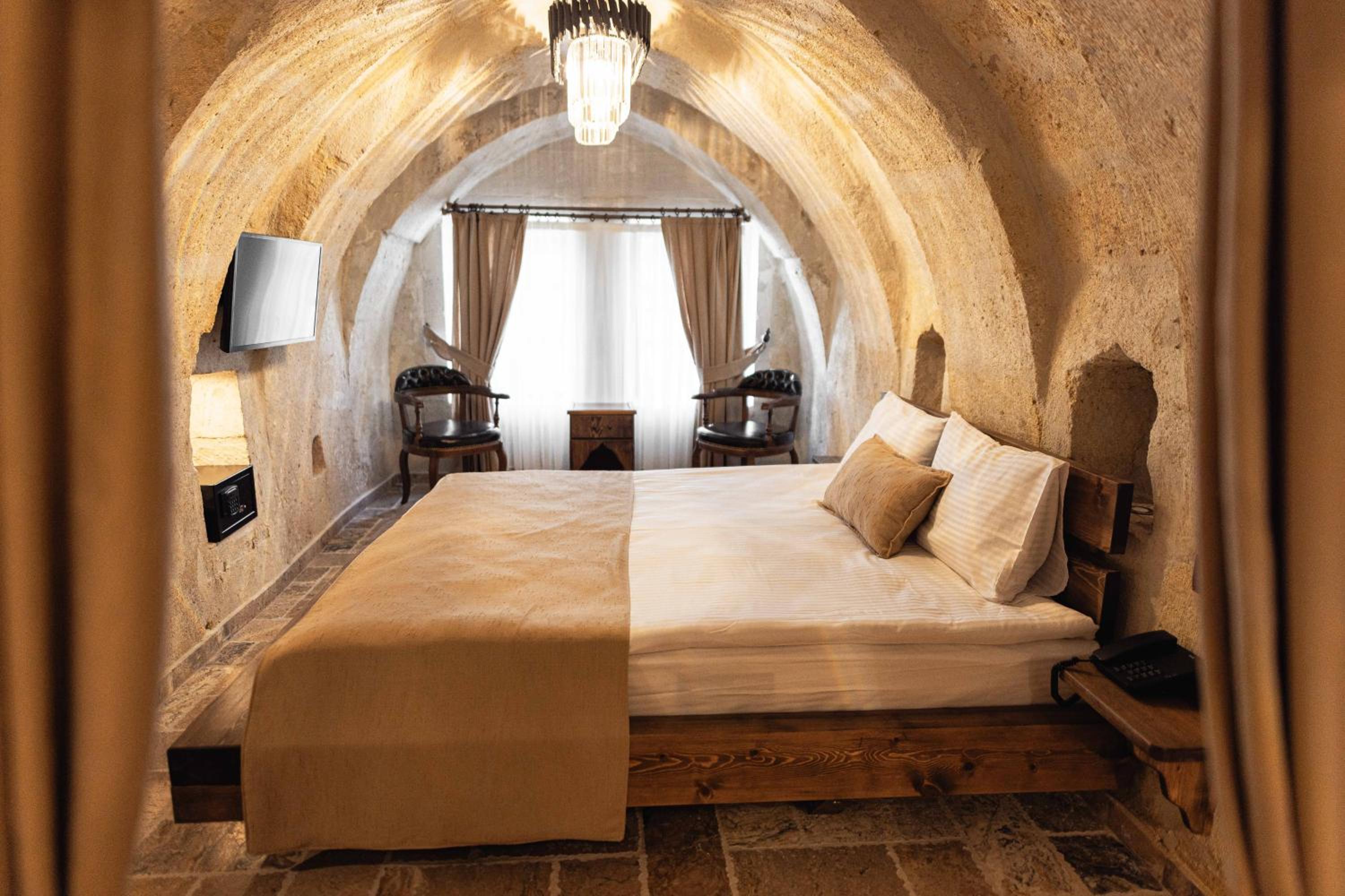 Noah's Ark Cave Hotel - Image 287