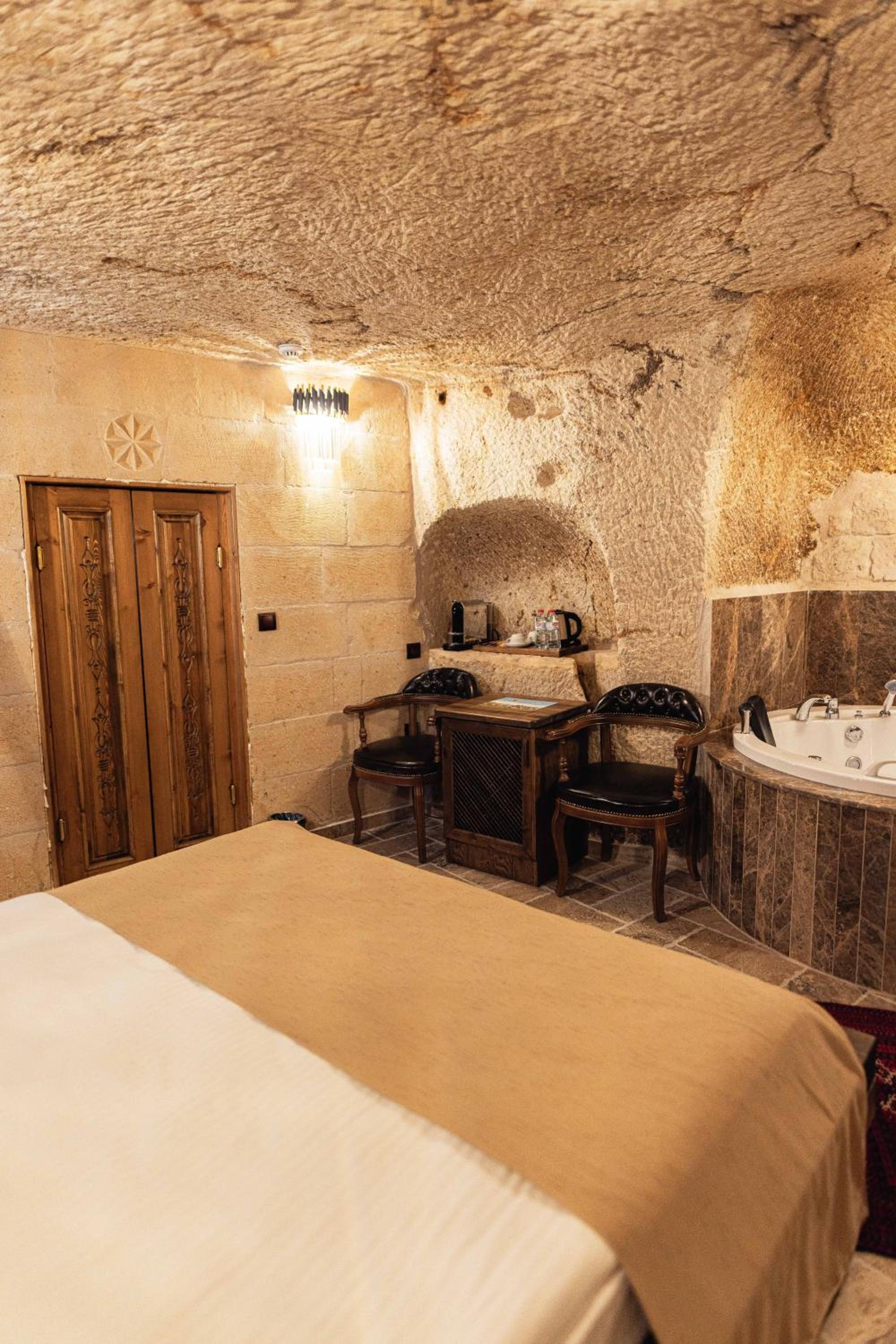 Noah's Ark Cave Hotel - Image 108