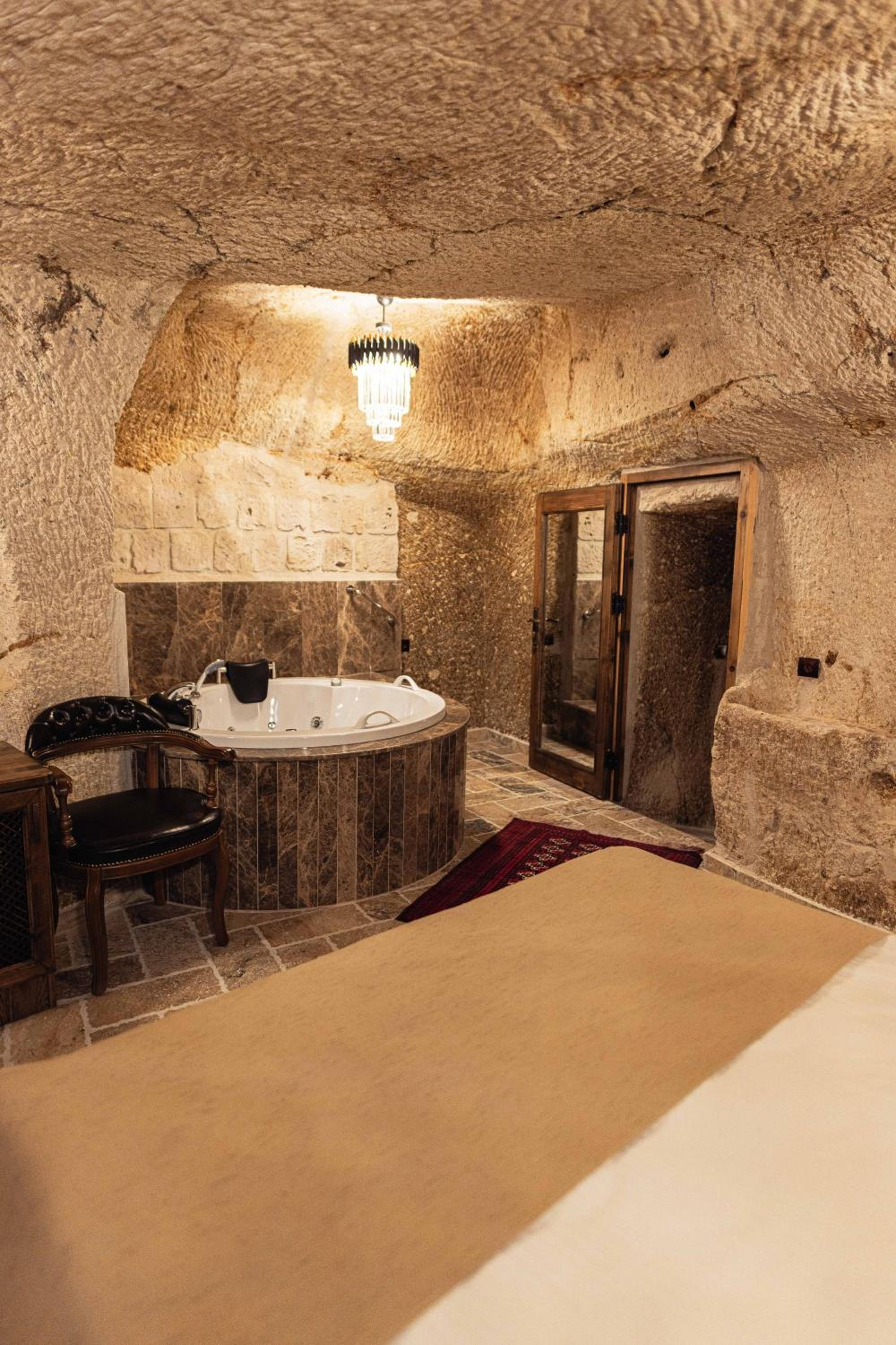 Noah's Ark Cave Hotel - Image 105