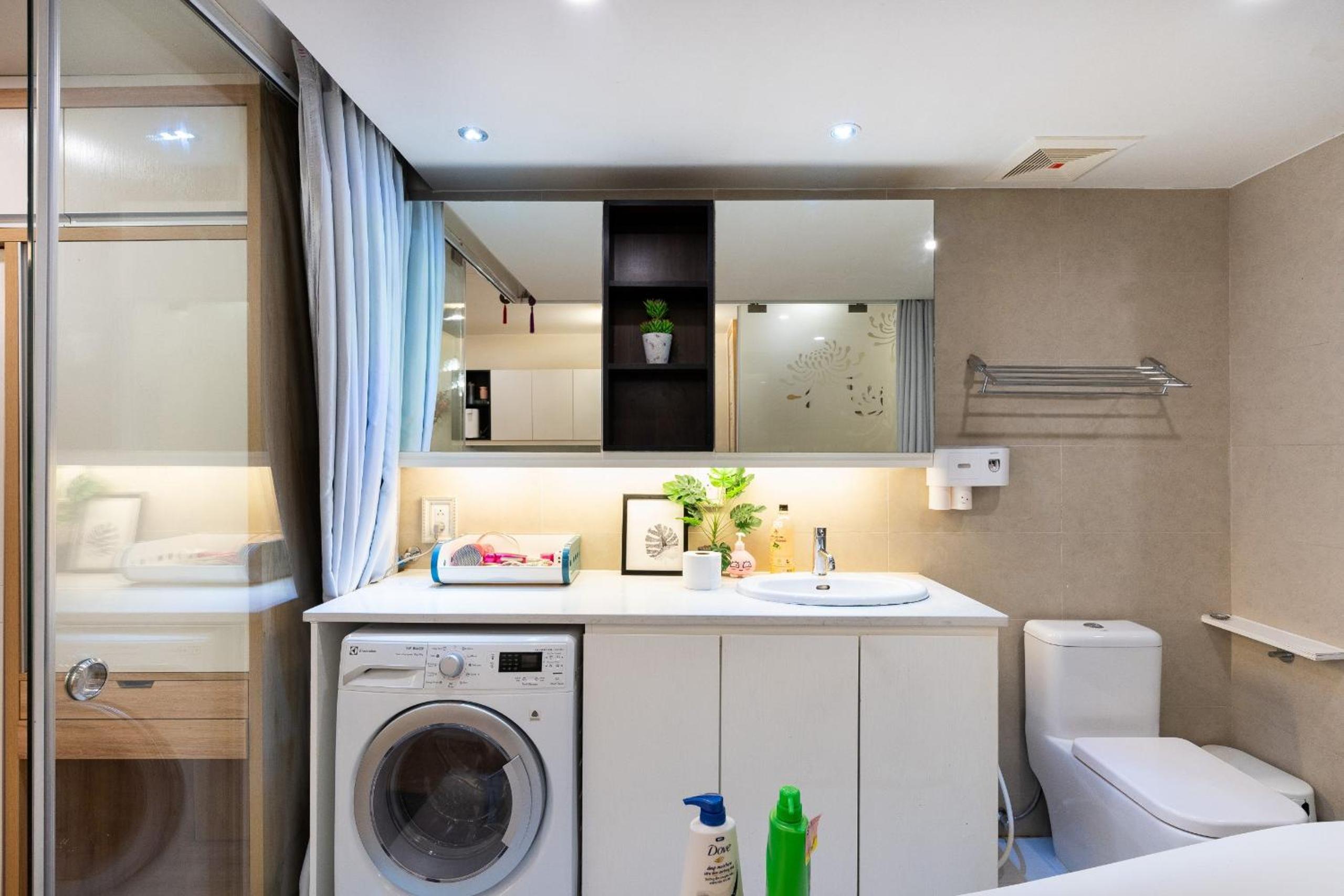 Chill 1BR Lexington with bathtub near Estella, D2