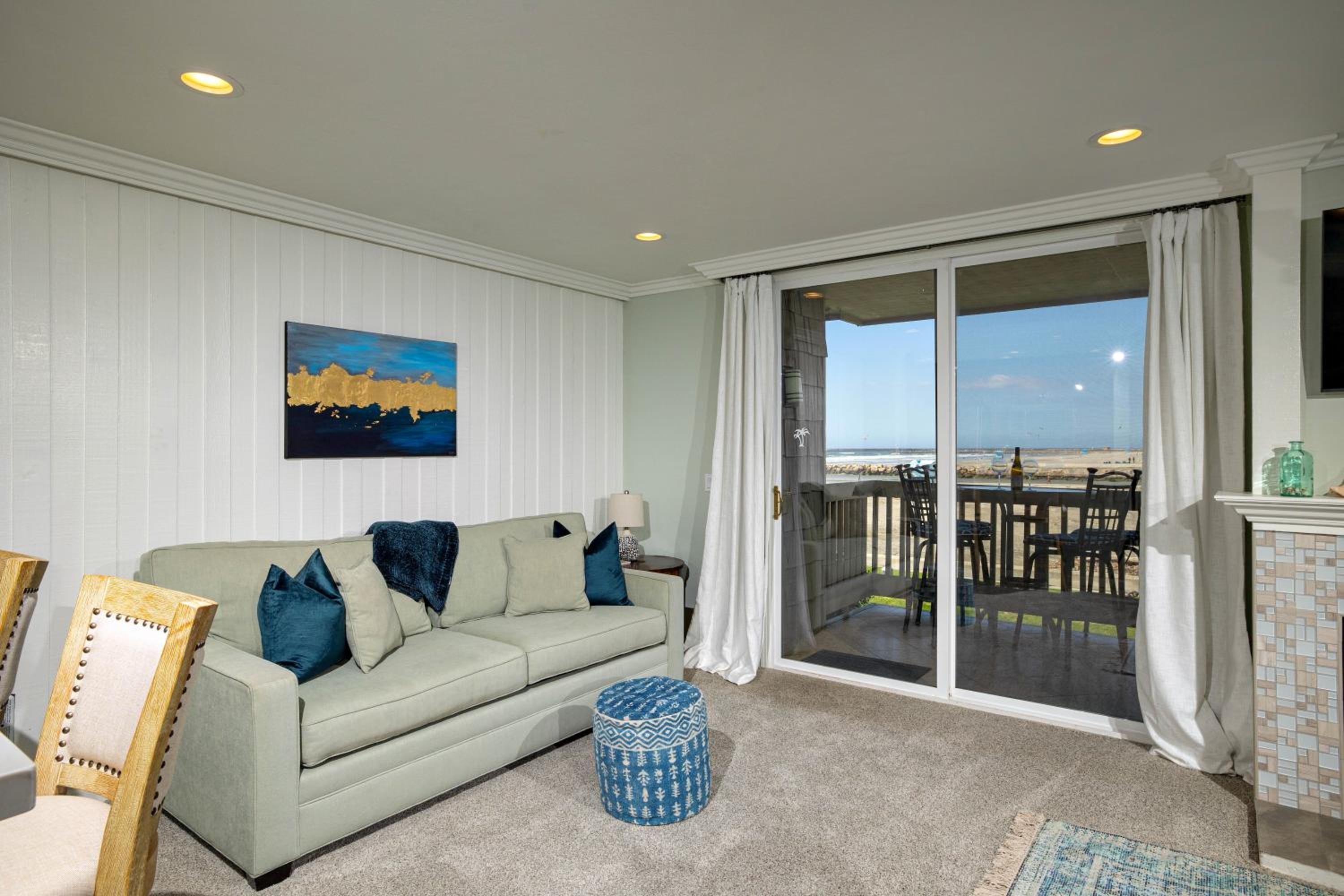 Oceanside Beach Condos - Property Image 28