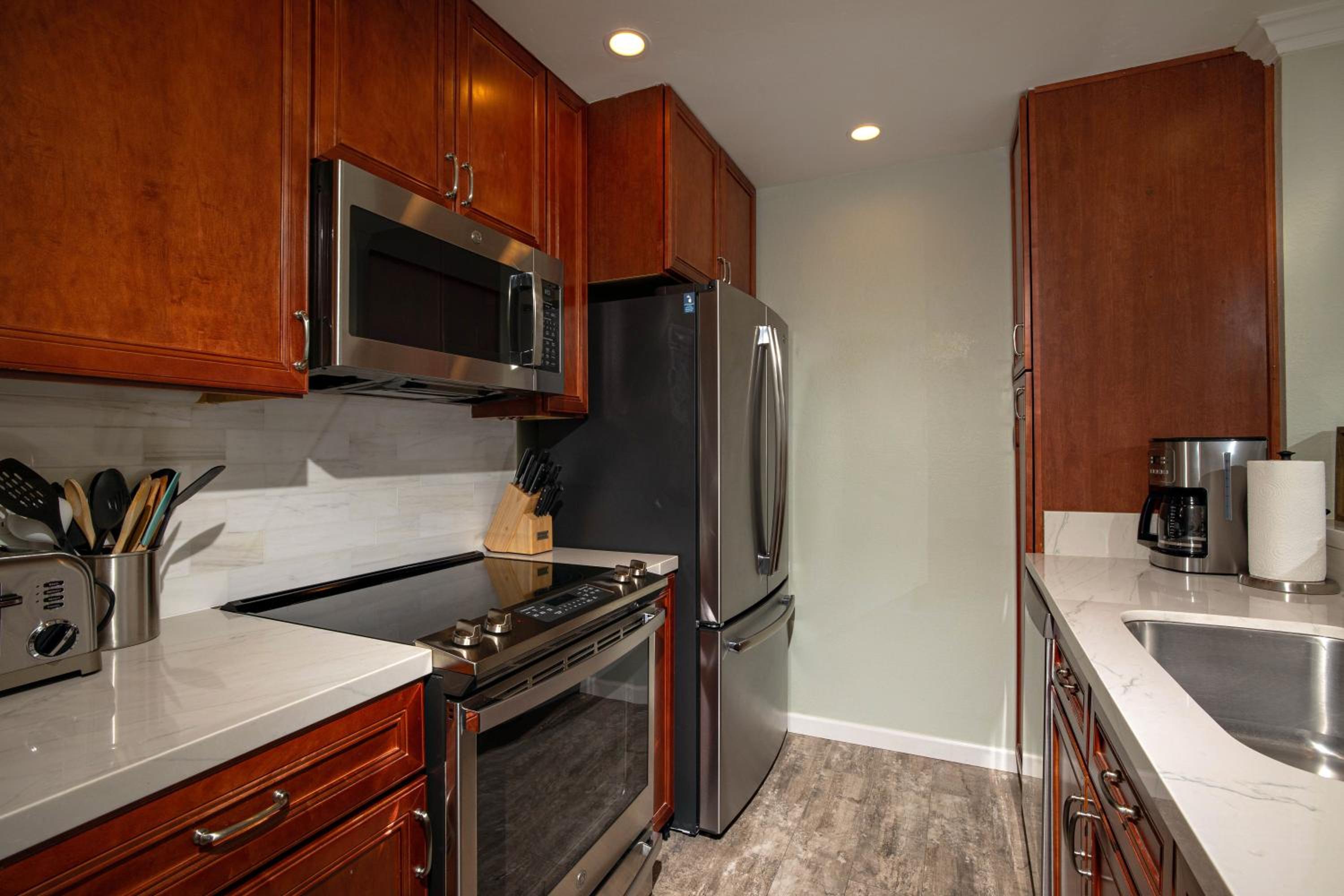 Oceanside Beach Condos - Property Image 35