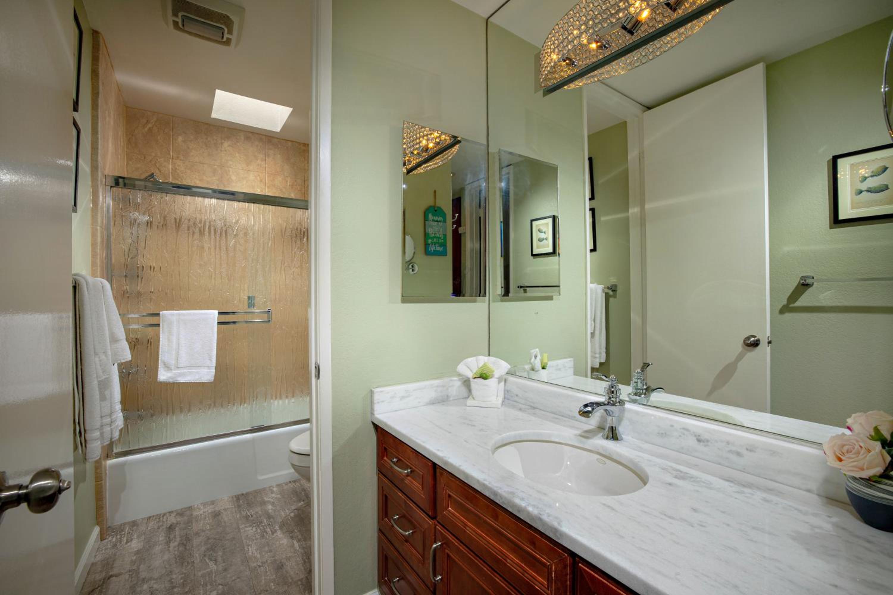 Oceanside Beach Condos - Property Image 38