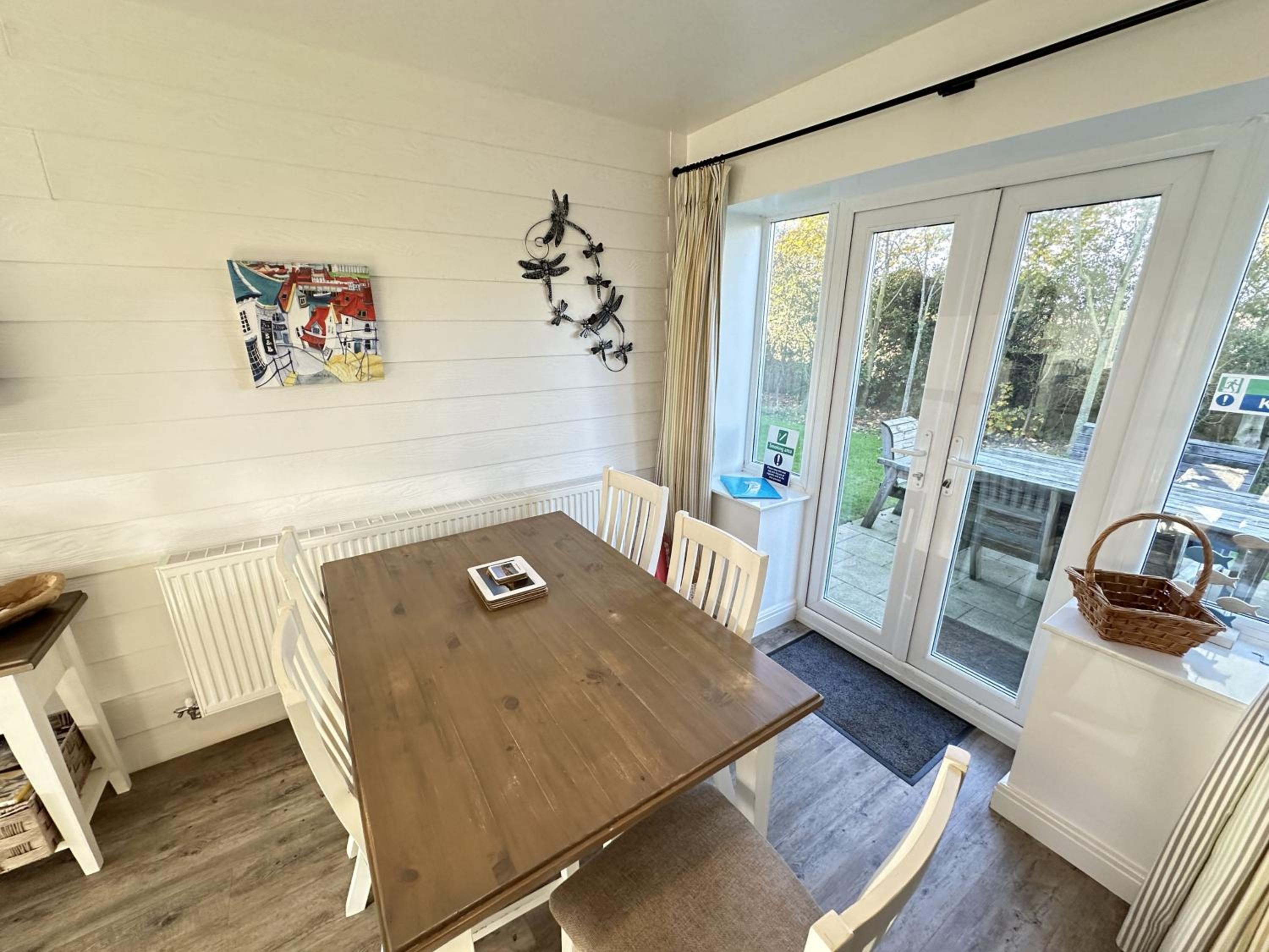 Wren Cottage - Part of the The Bay Filey Holiday Village with pool, gym and direct beach access, pub, restaurant, tennis and meadows walks