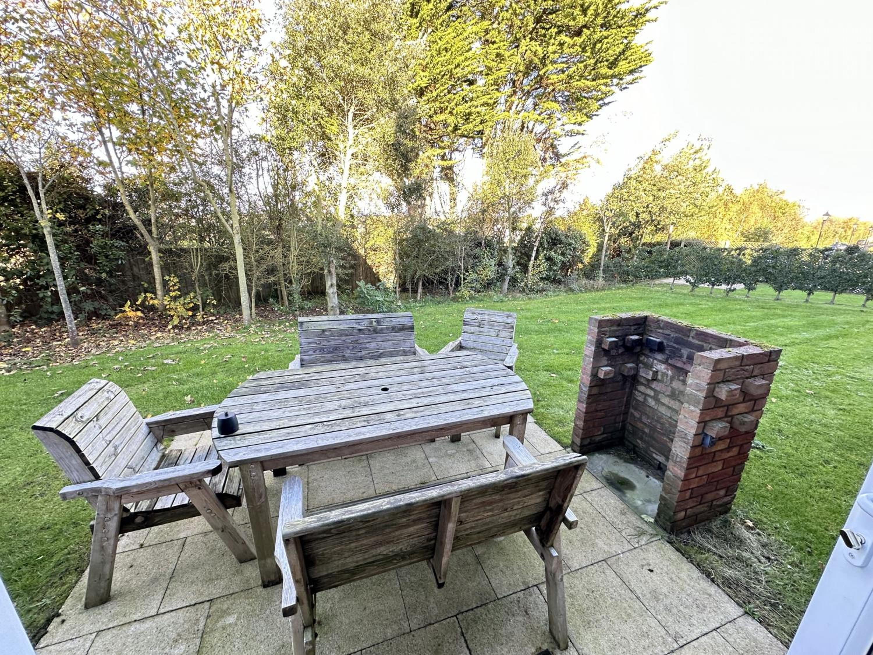 Wren Cottage - Part of the The Bay Filey Holiday Village with pool, gym and direct beach access, pub, restaurant, tennis and meadows walks