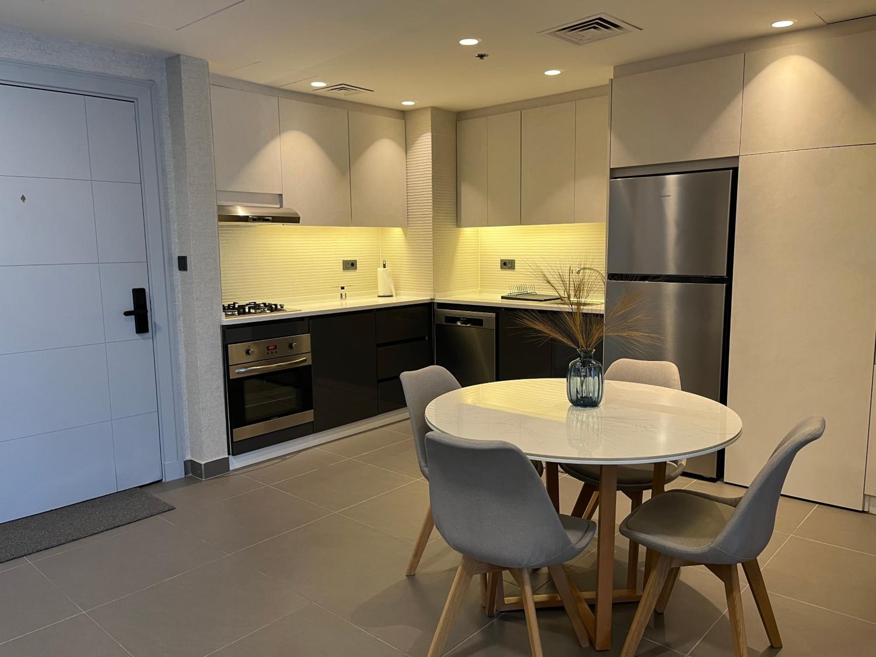 DAMAC Luxury new 1 bedroom apartment view 5
