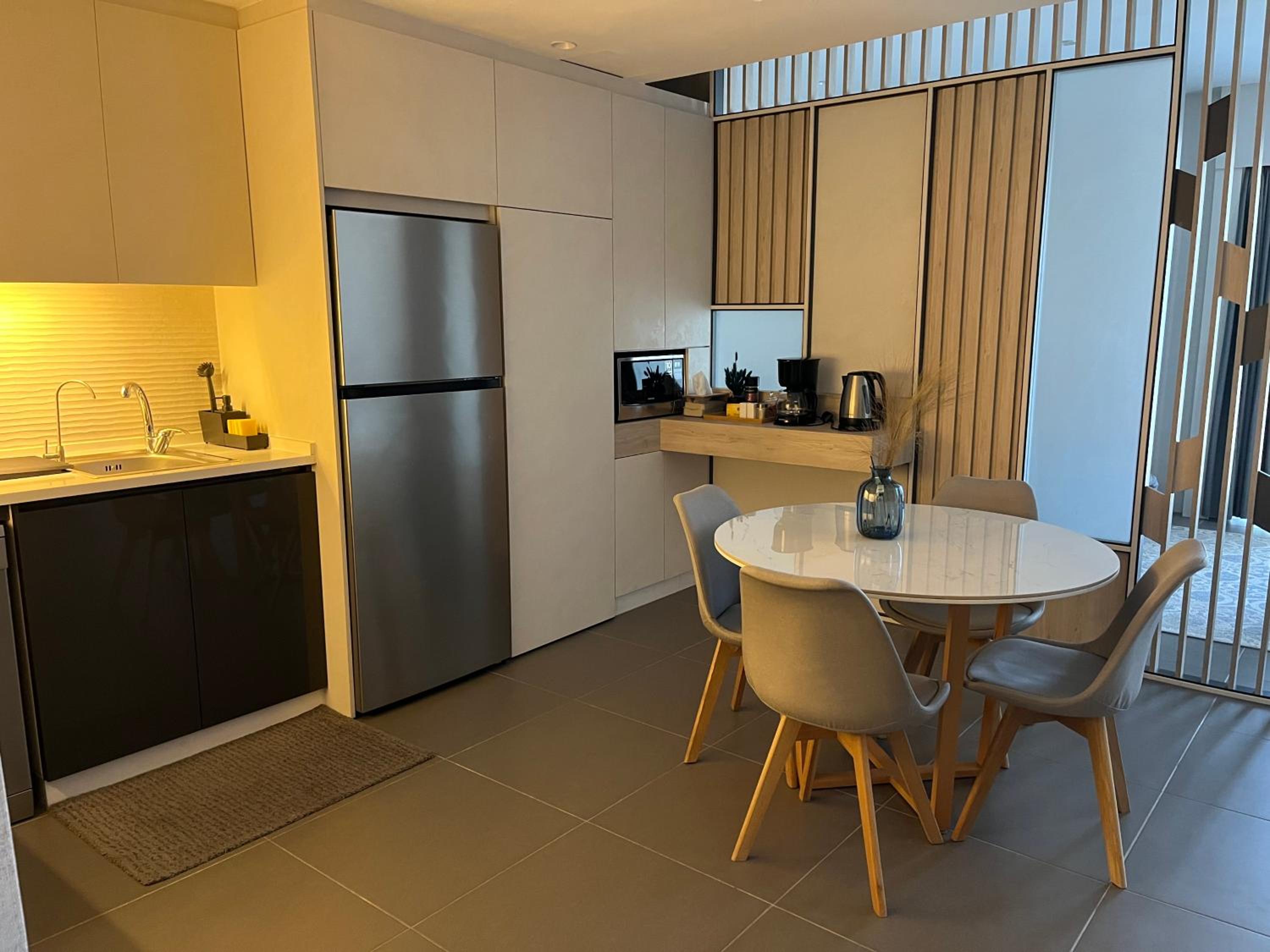 DAMAC Luxury new 1 bedroom apartment view 3