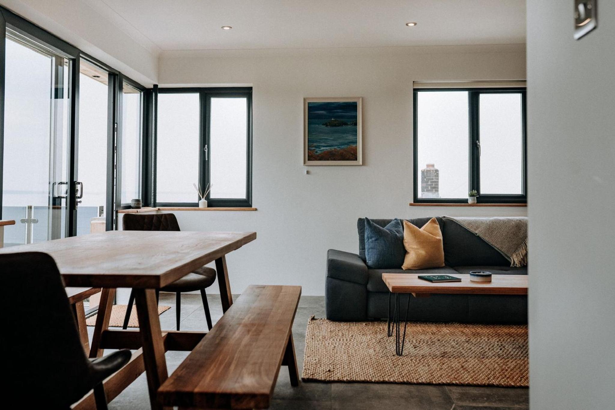 Modern balcony property, Sea views over Newgale view 5