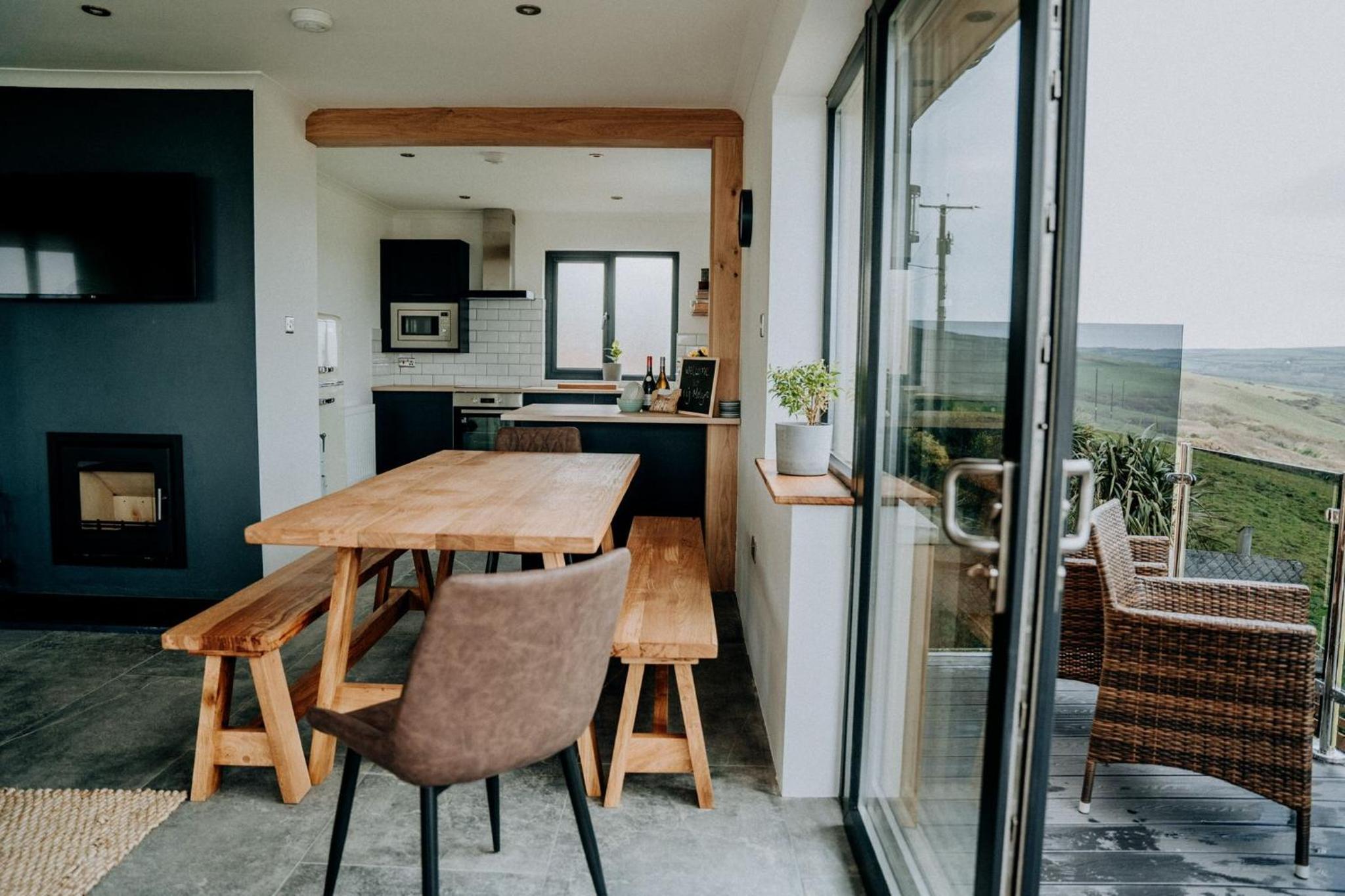 Modern balcony property, Sea views over Newgale view 3