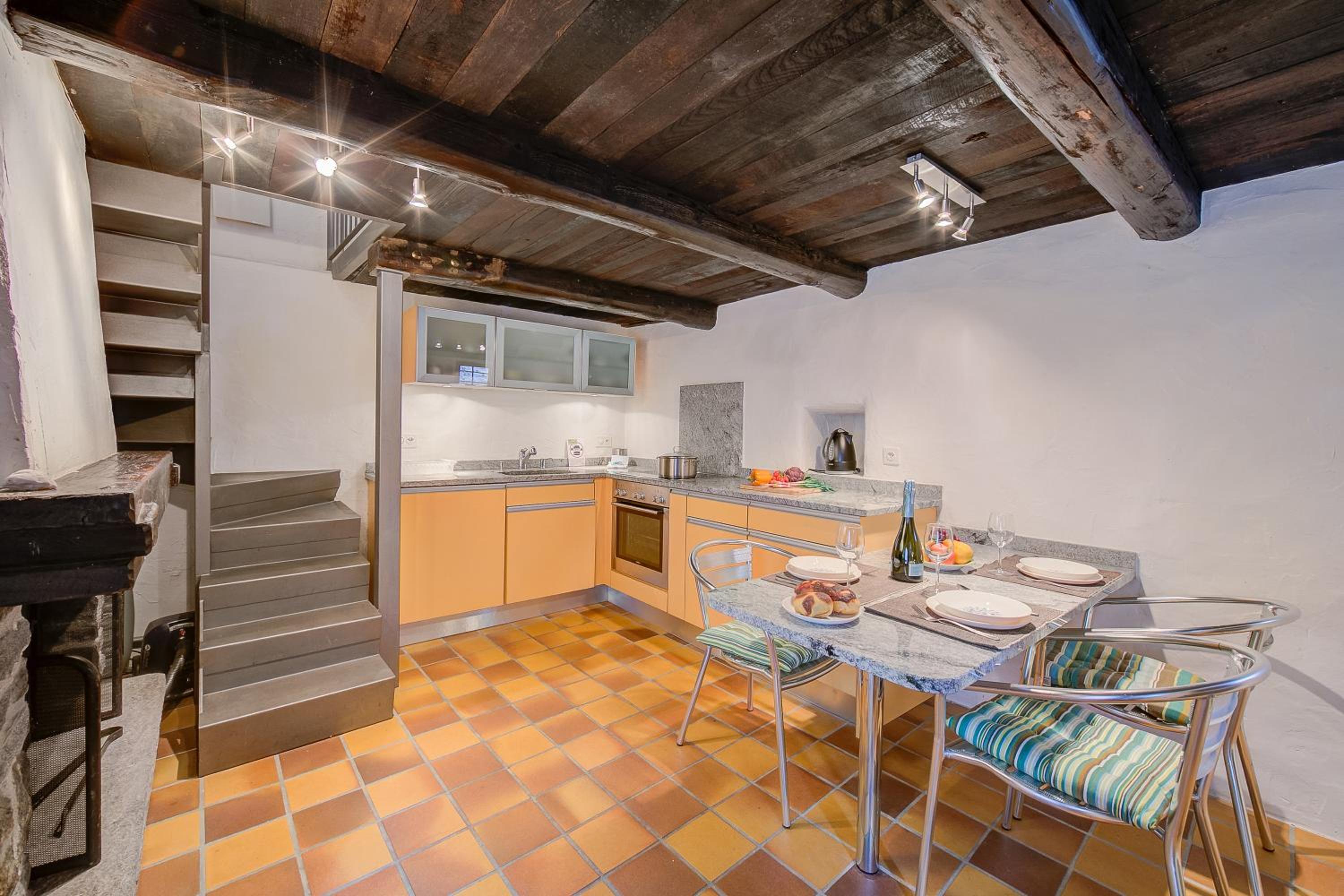 Rustico Caterina - Happy Rentals view 4