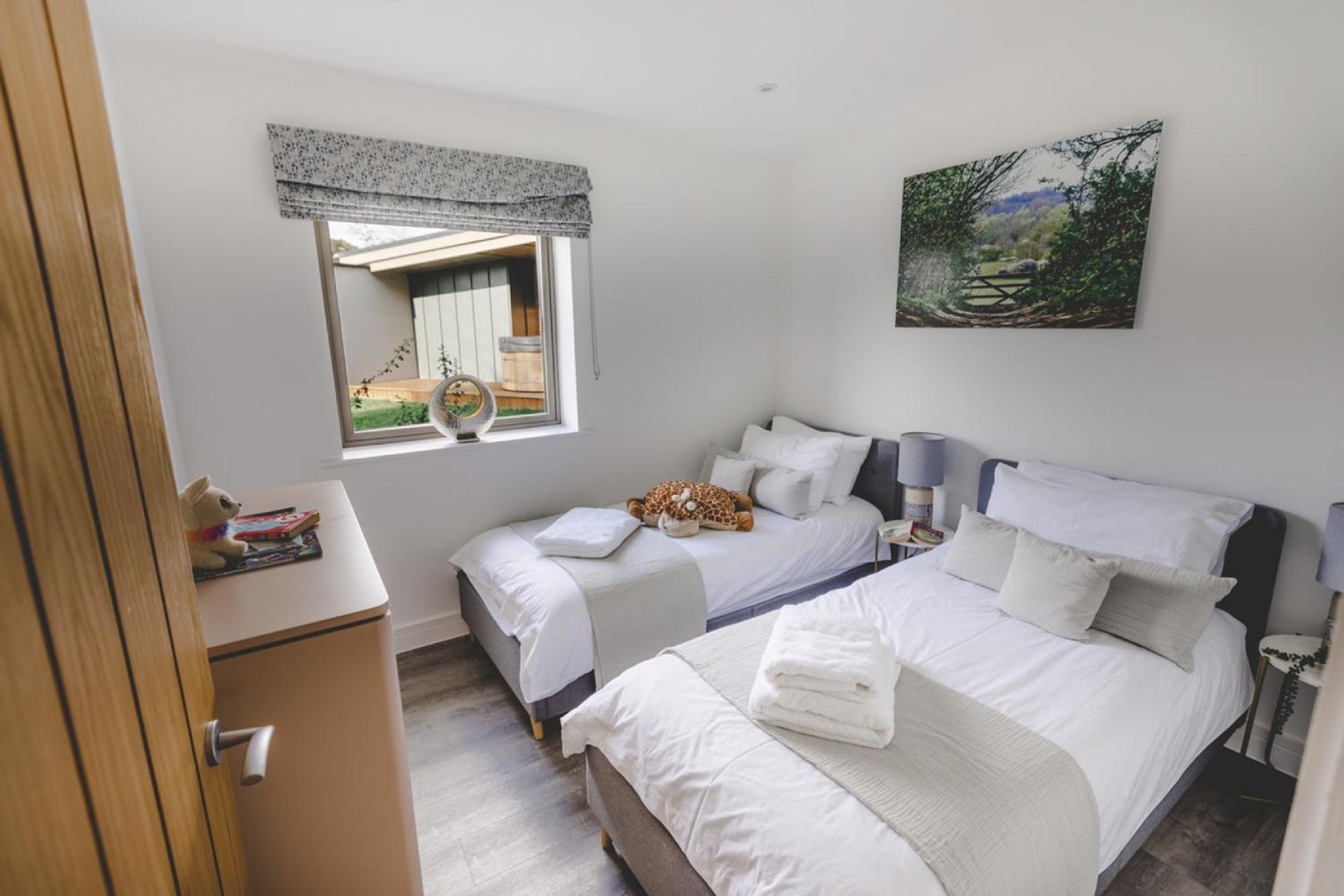 Beautiful "Stour" Eco Lodge with Private Hot Tub view 3