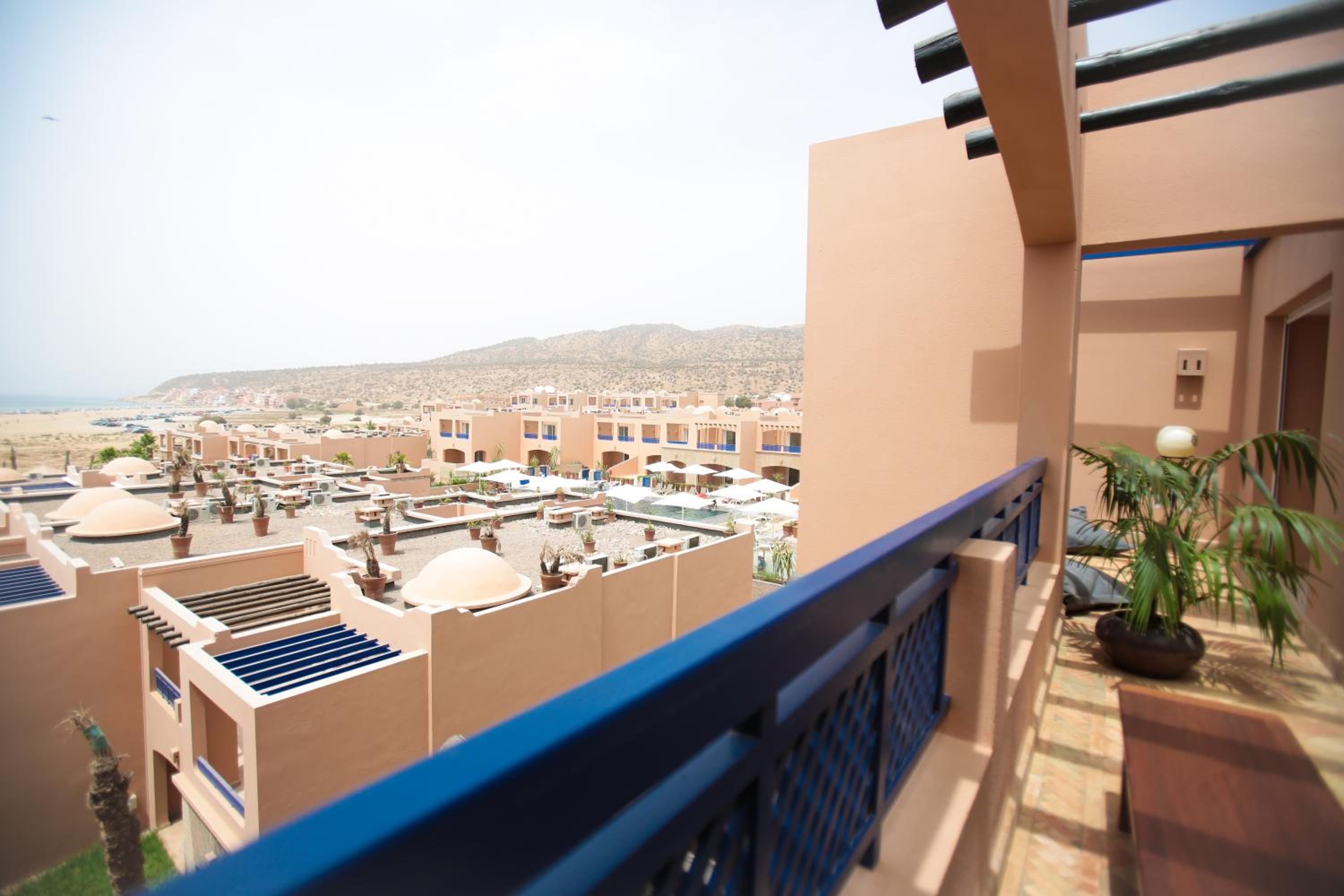 Hotel Apparthotel Eden Beach - Image 1