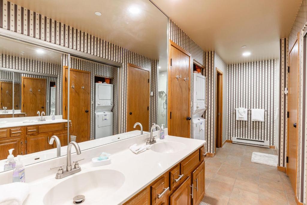 Townsend Place by Vail Realty