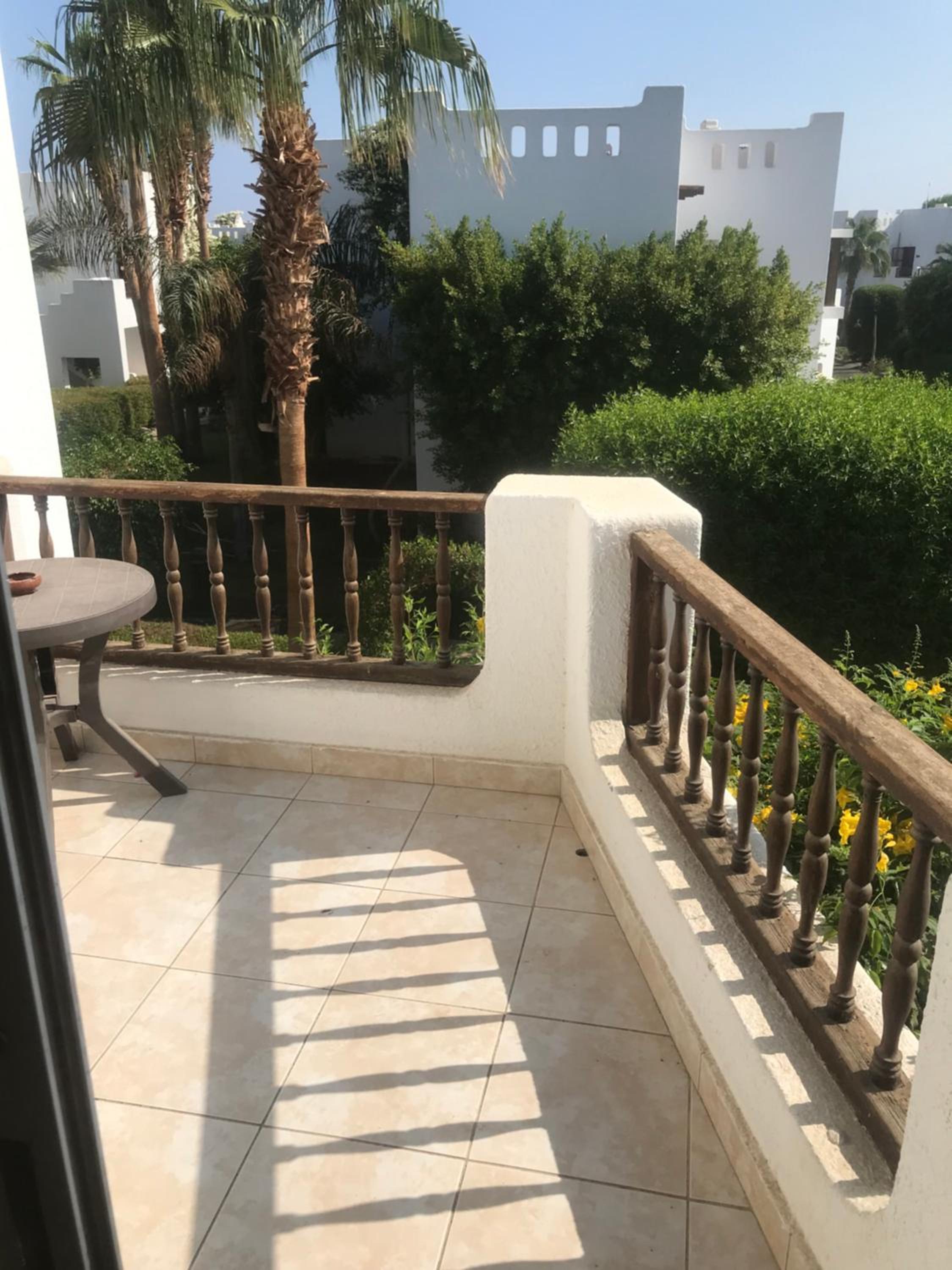 Average furnished rooms