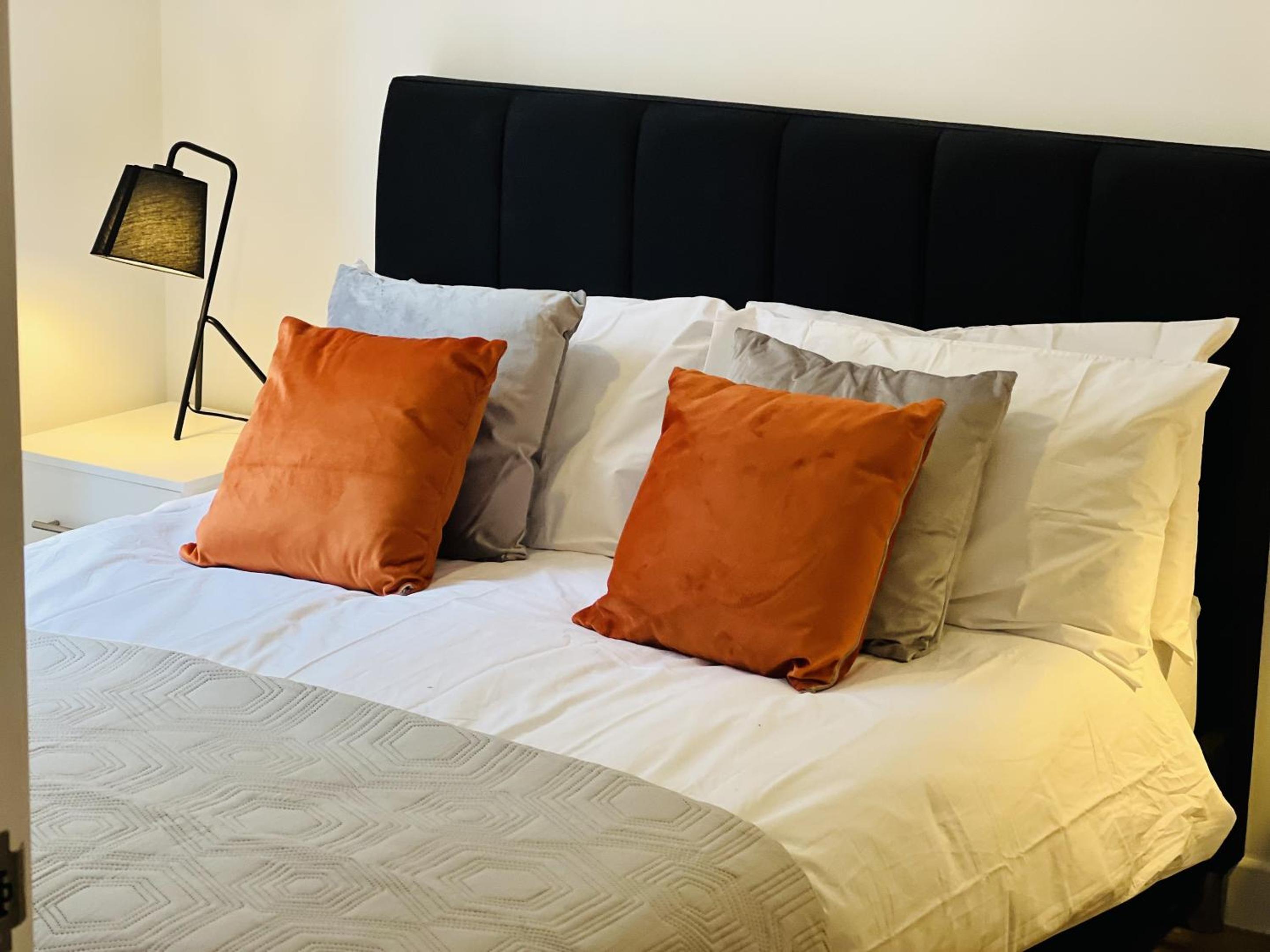 Lock Side Apartment Birmingham