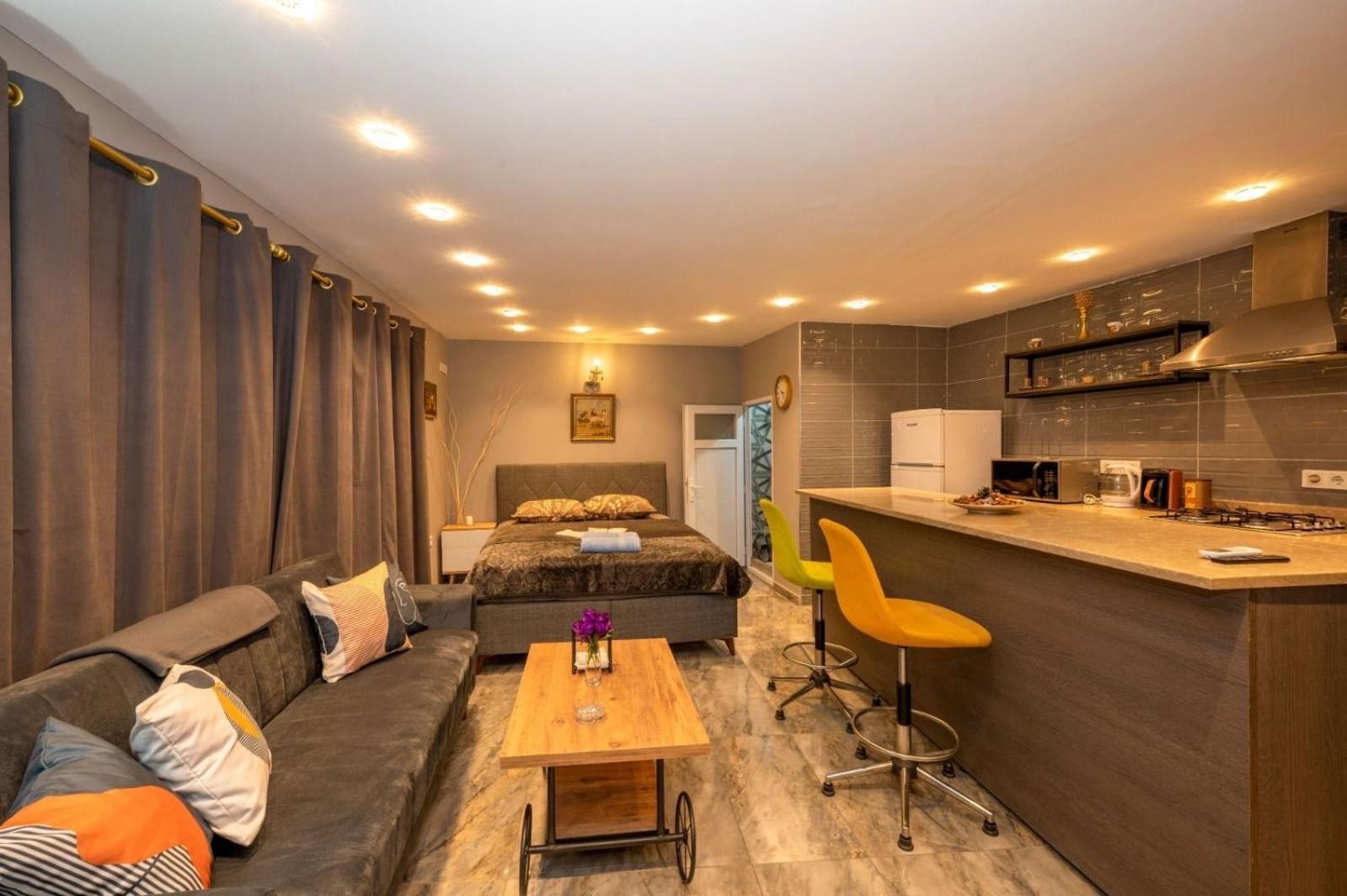 MYMOON Residence - Image 195