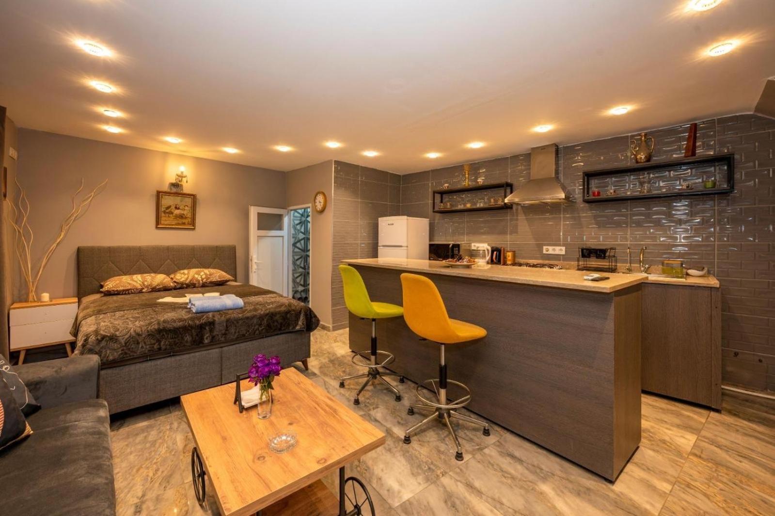 MYMOON Residence - Image 199