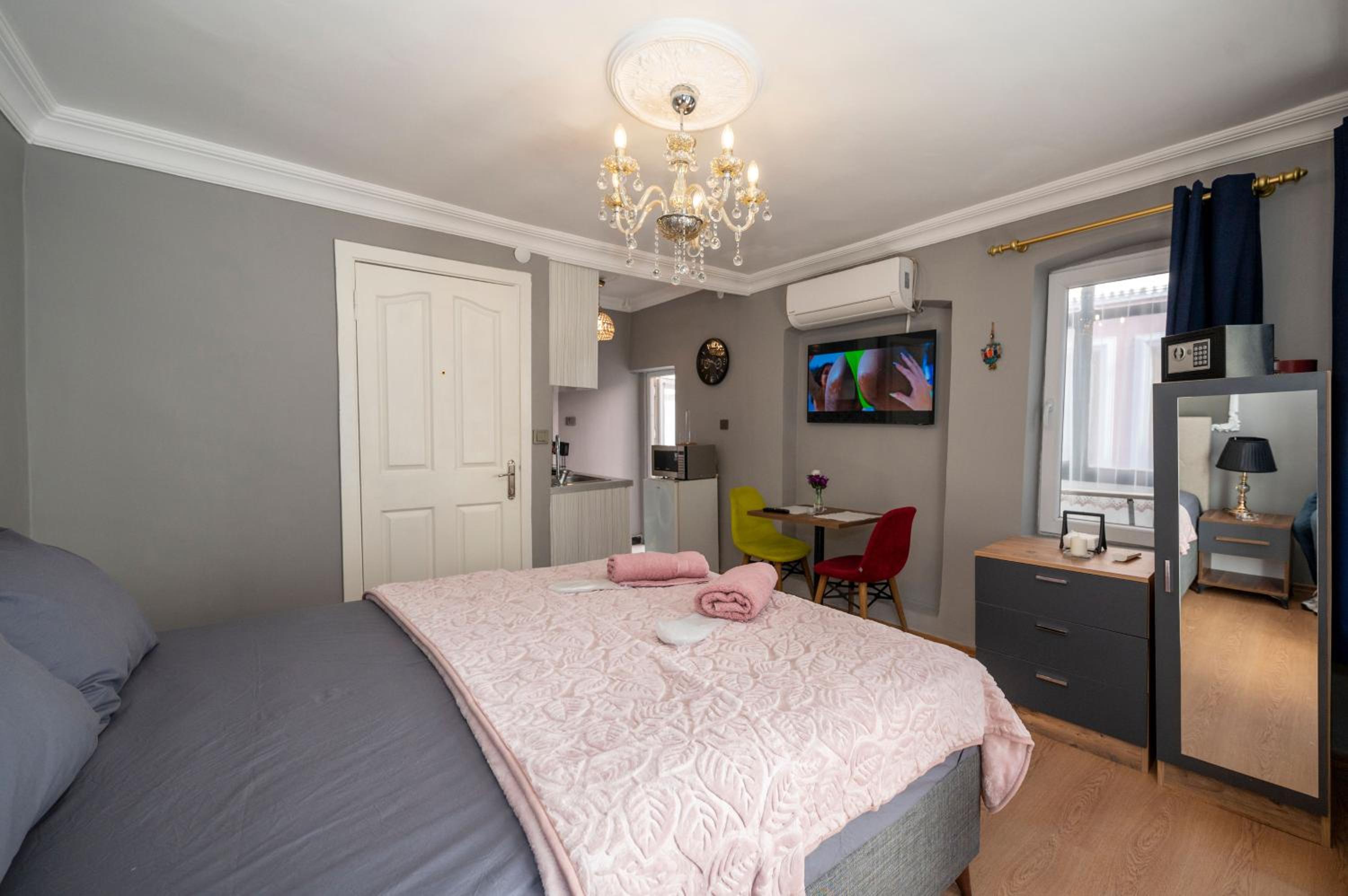 MYMOON Residence - Image 126