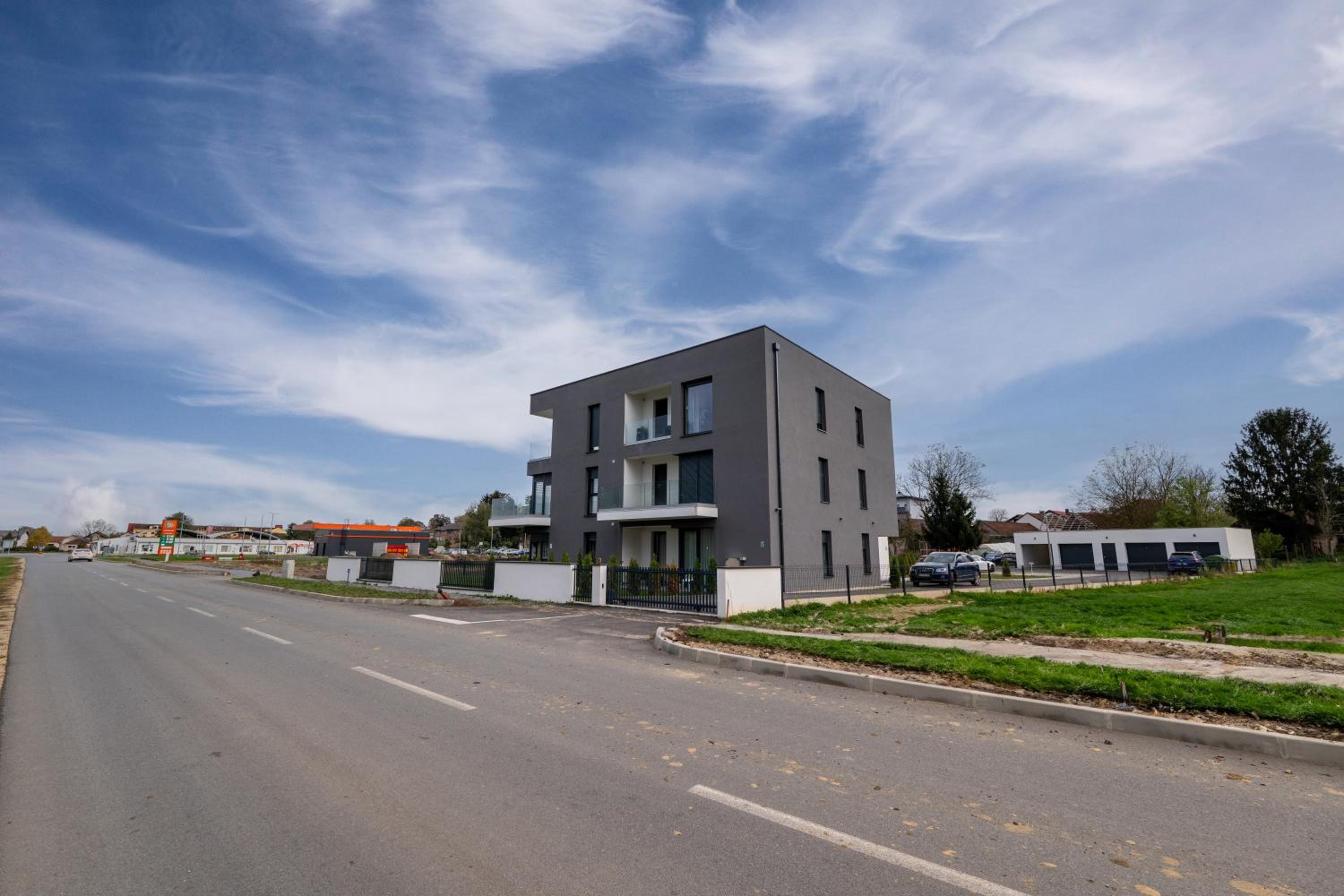 Hotel Apartment Nebo - Image 1