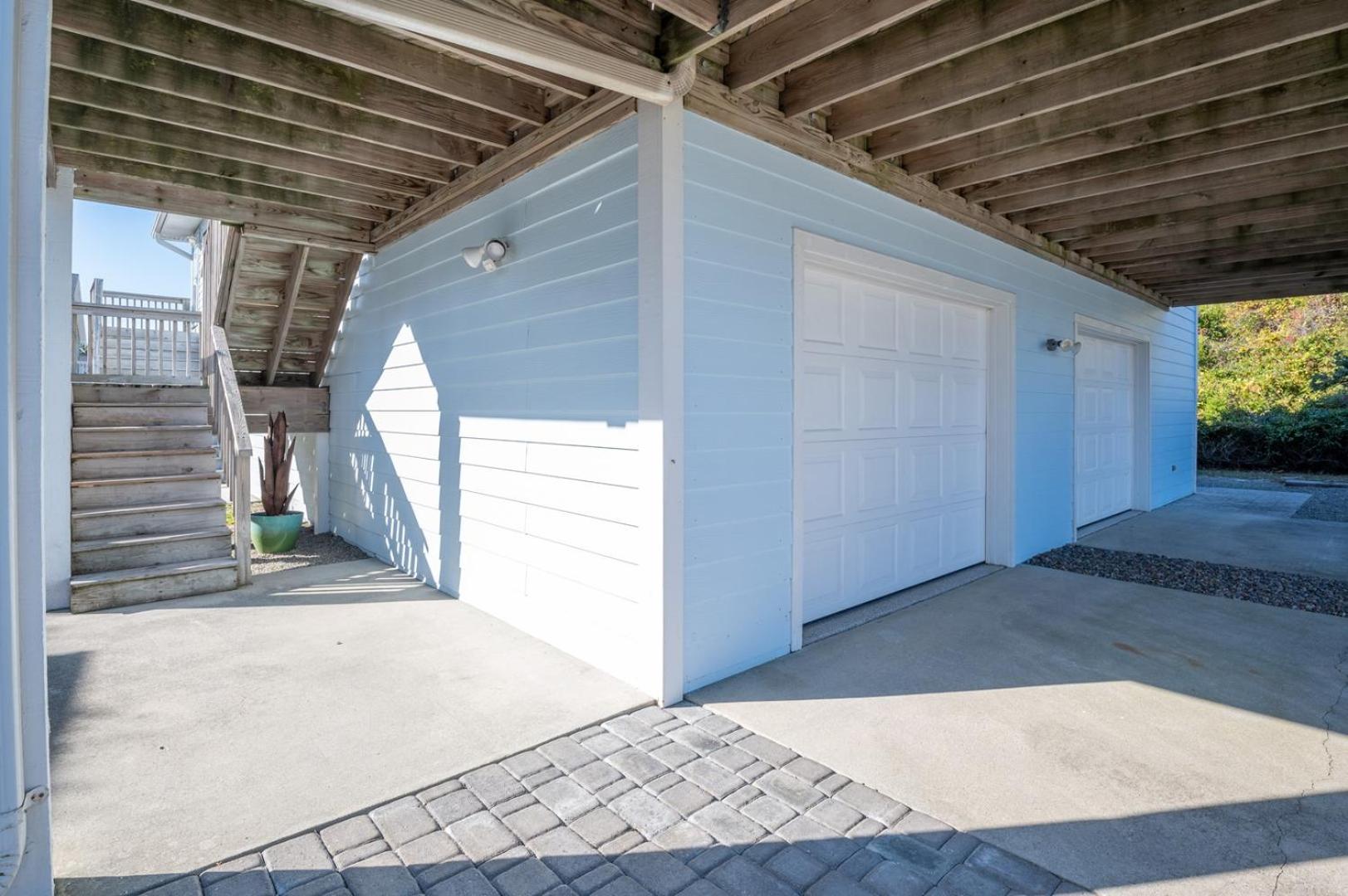 Private Home Steps from Beach Access