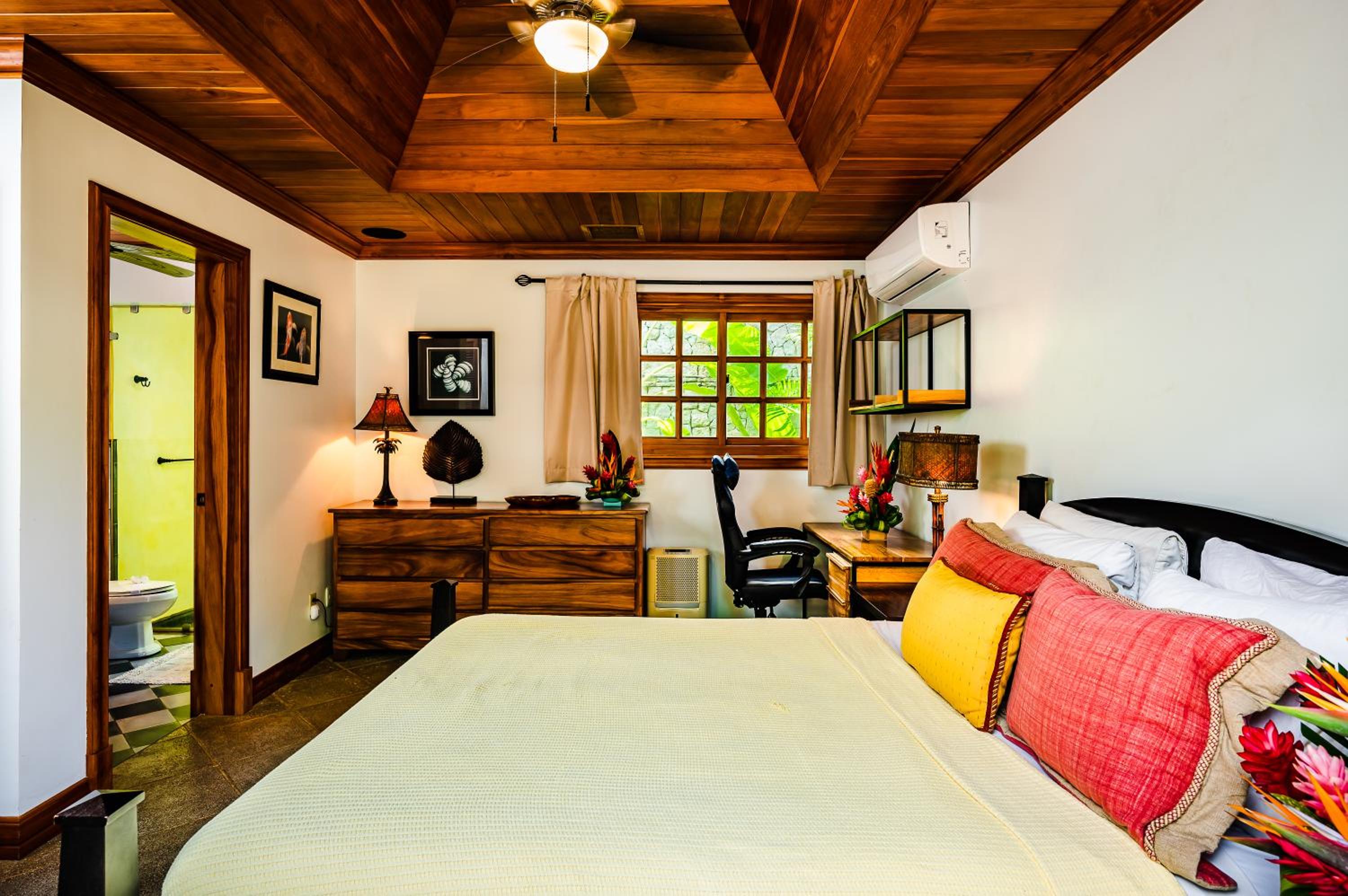 Casa Arrecife - 5bdr Beachfront Villa - Ethereal sunsets