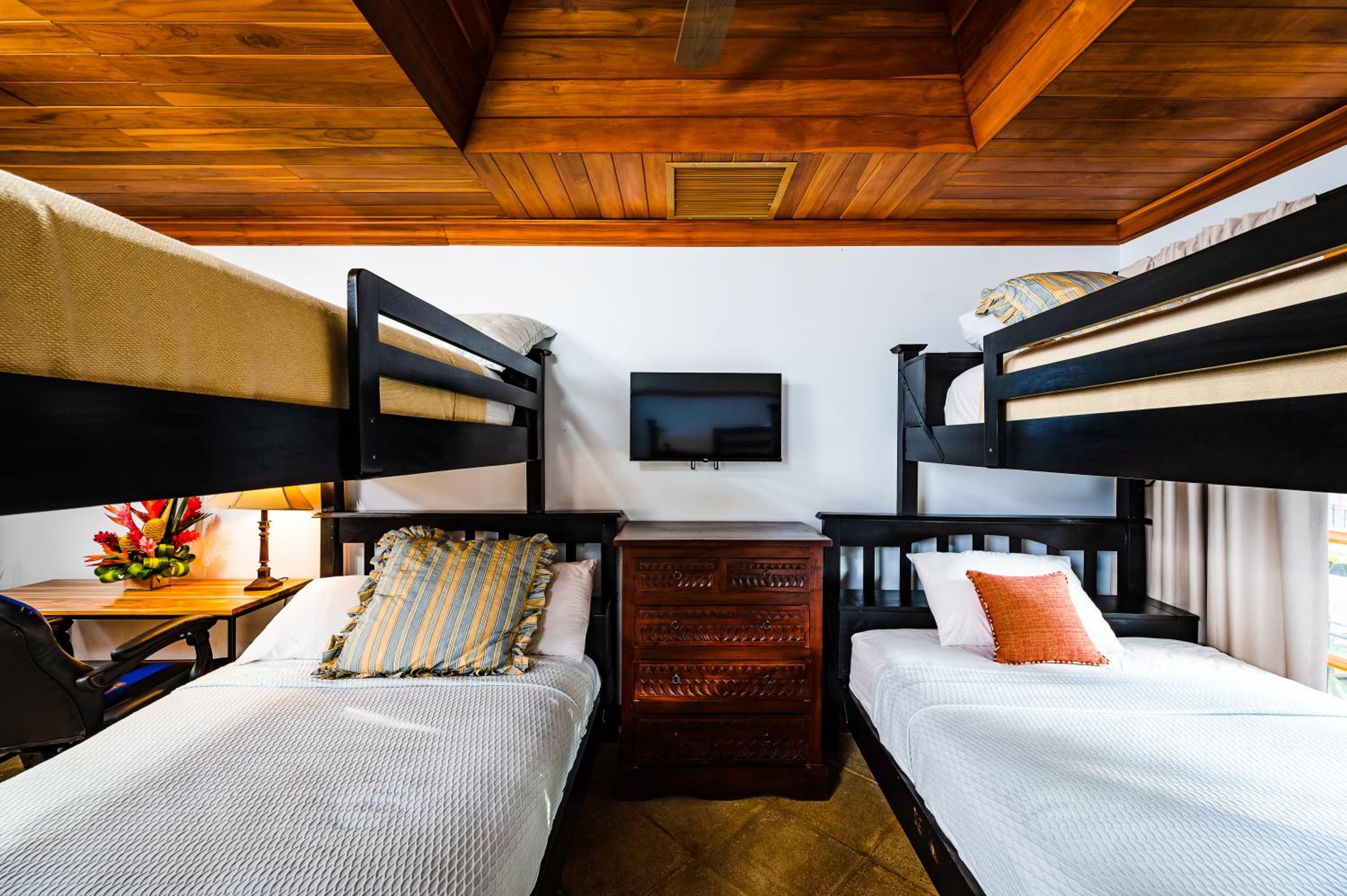 Casa Arrecife - 5bdr Beachfront Villa - Ethereal sunsets