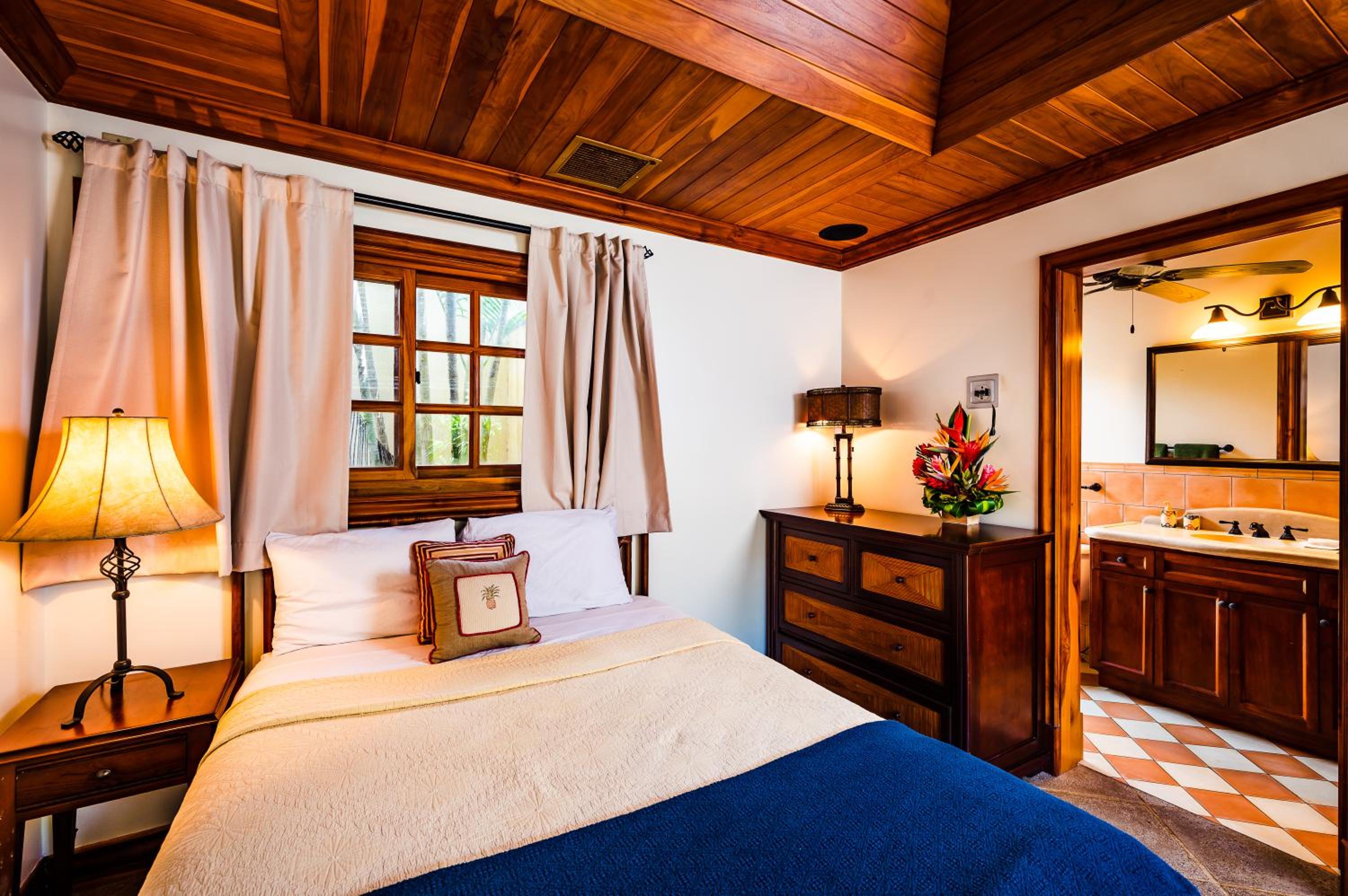 Casa Arrecife - 5bdr Beachfront Villa - Ethereal sunsets