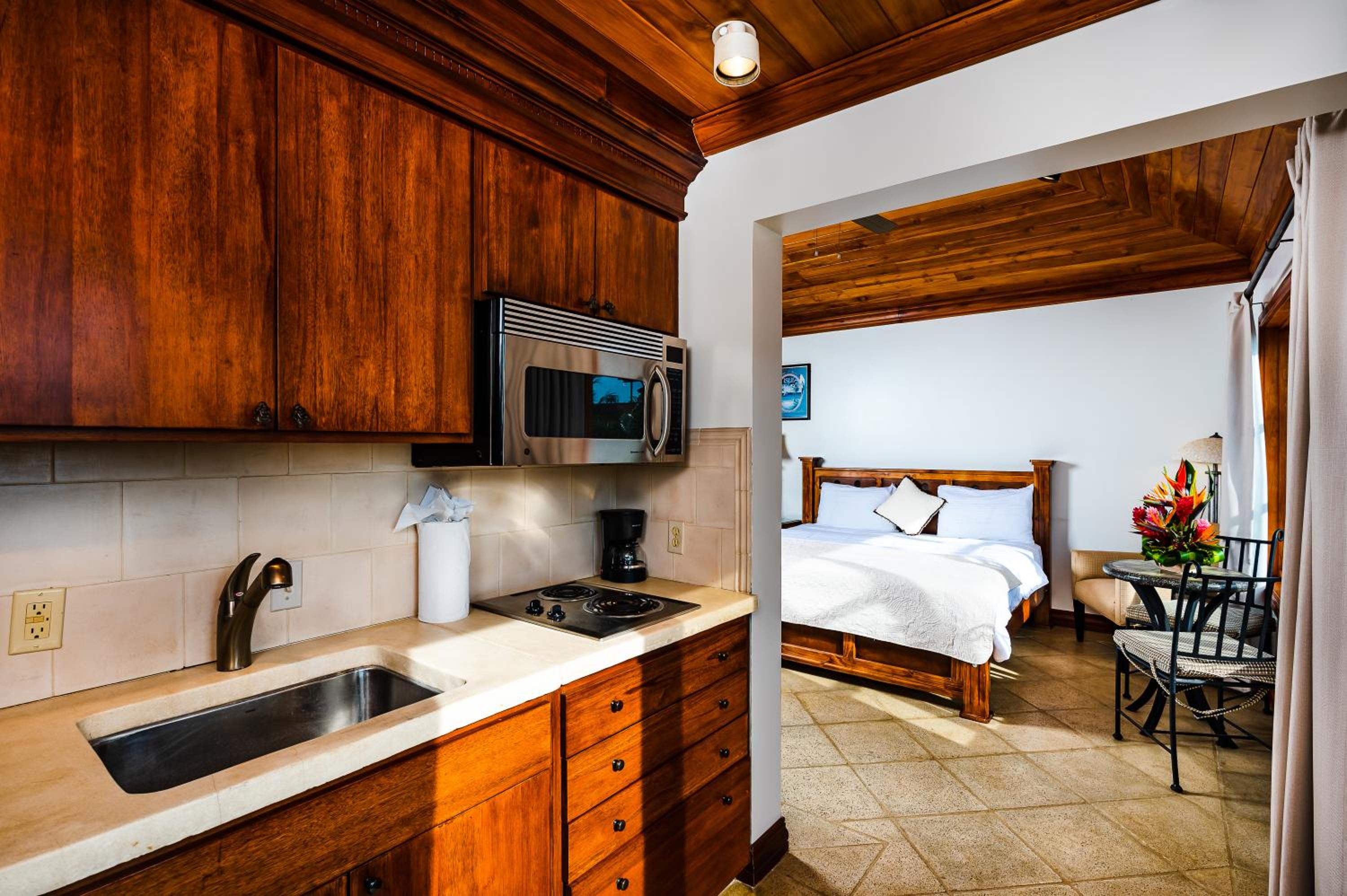 Casa Arrecife - 5bdr Beachfront Villa - Ethereal sunsets