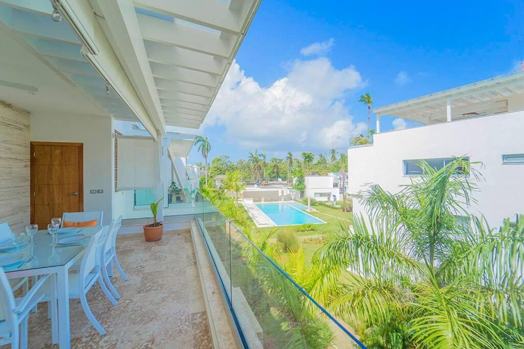 Luxury penthouse close the beach