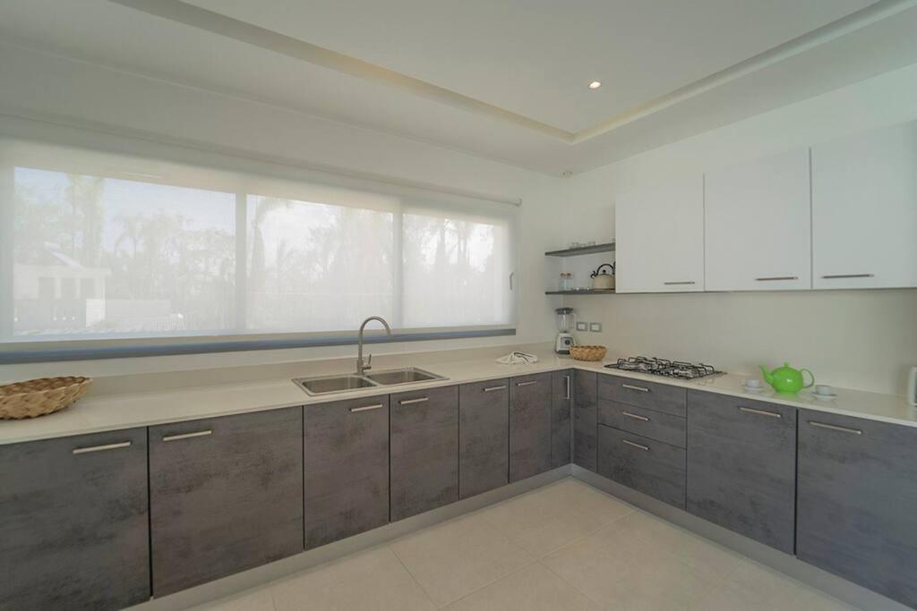 Luxury penthouse close the beach