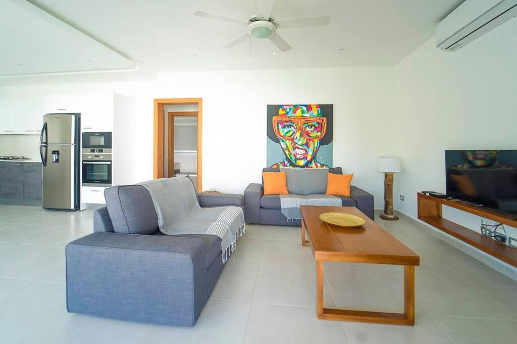 Luxury penthouse close the beach