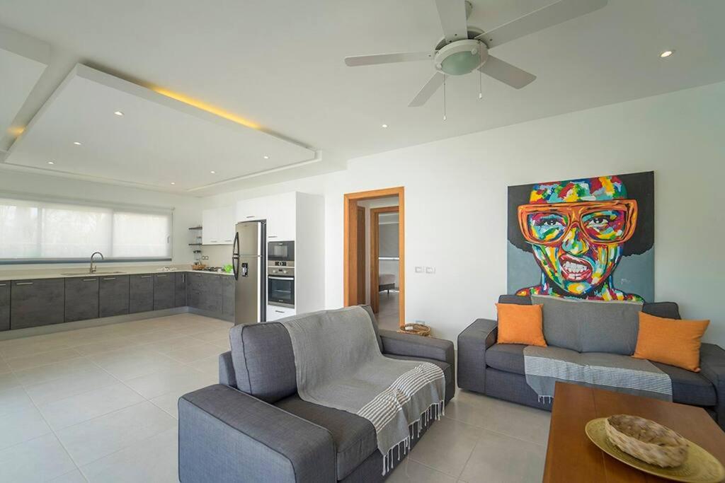 Luxury penthouse close the beach