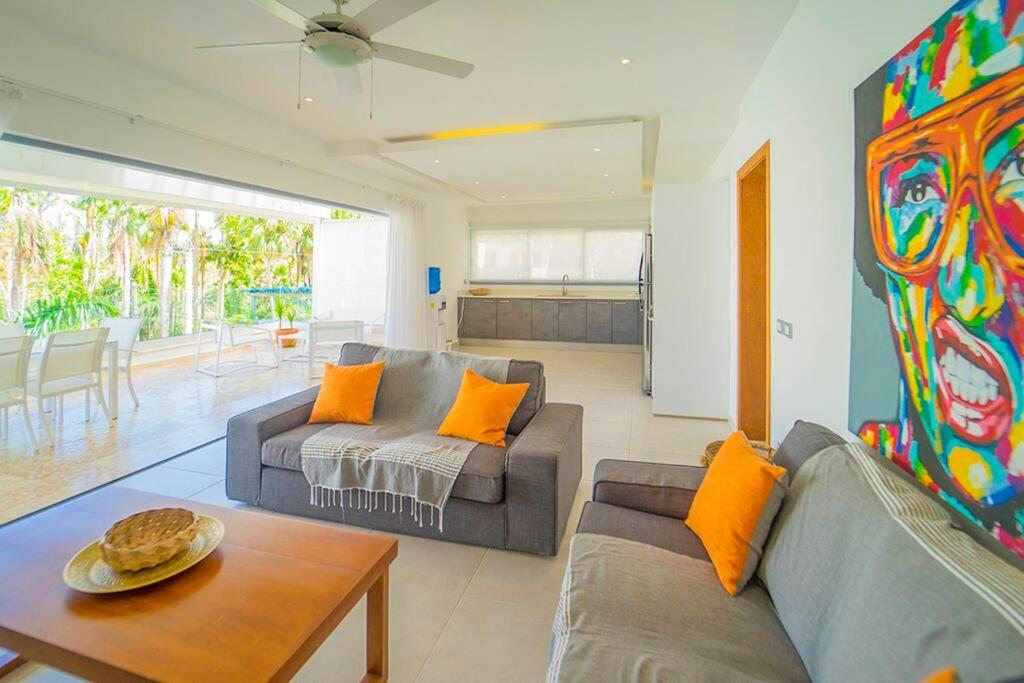 Luxury penthouse close the beach